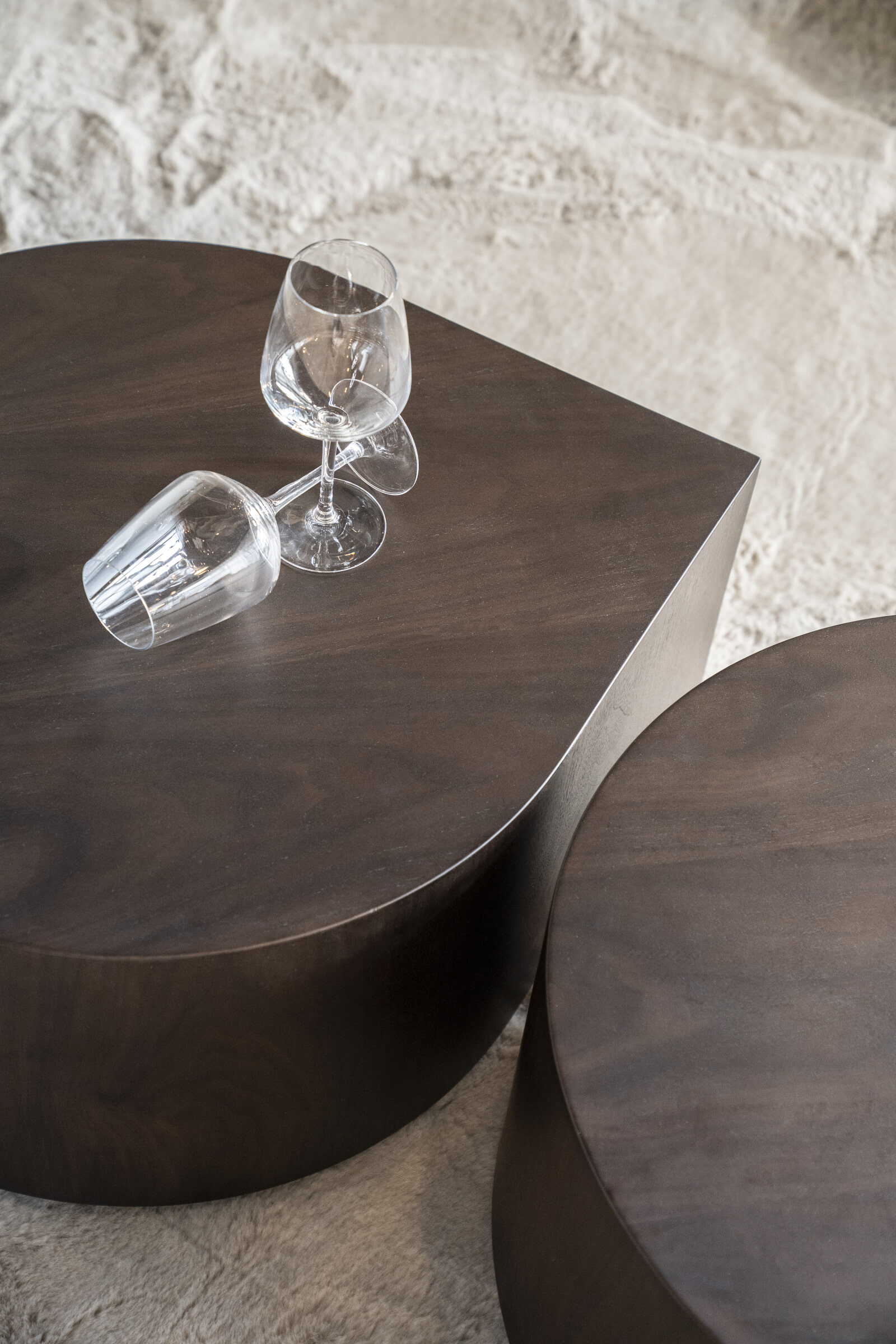 Eleonora Organische Bijzettafel 'Jules' Walnoot, 55 x 55cm, kleur Bruin