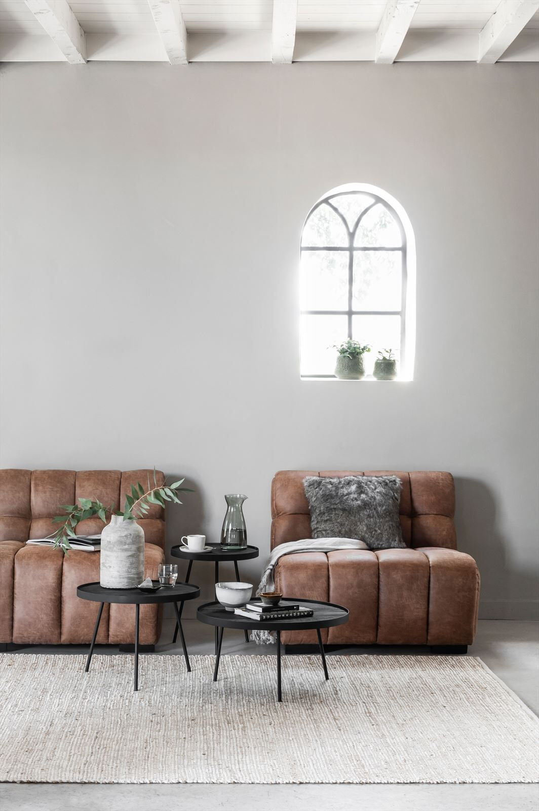 DTP Home Bijzettafel 'Saturnus' Teakhout, 40cm, kleur Zwart