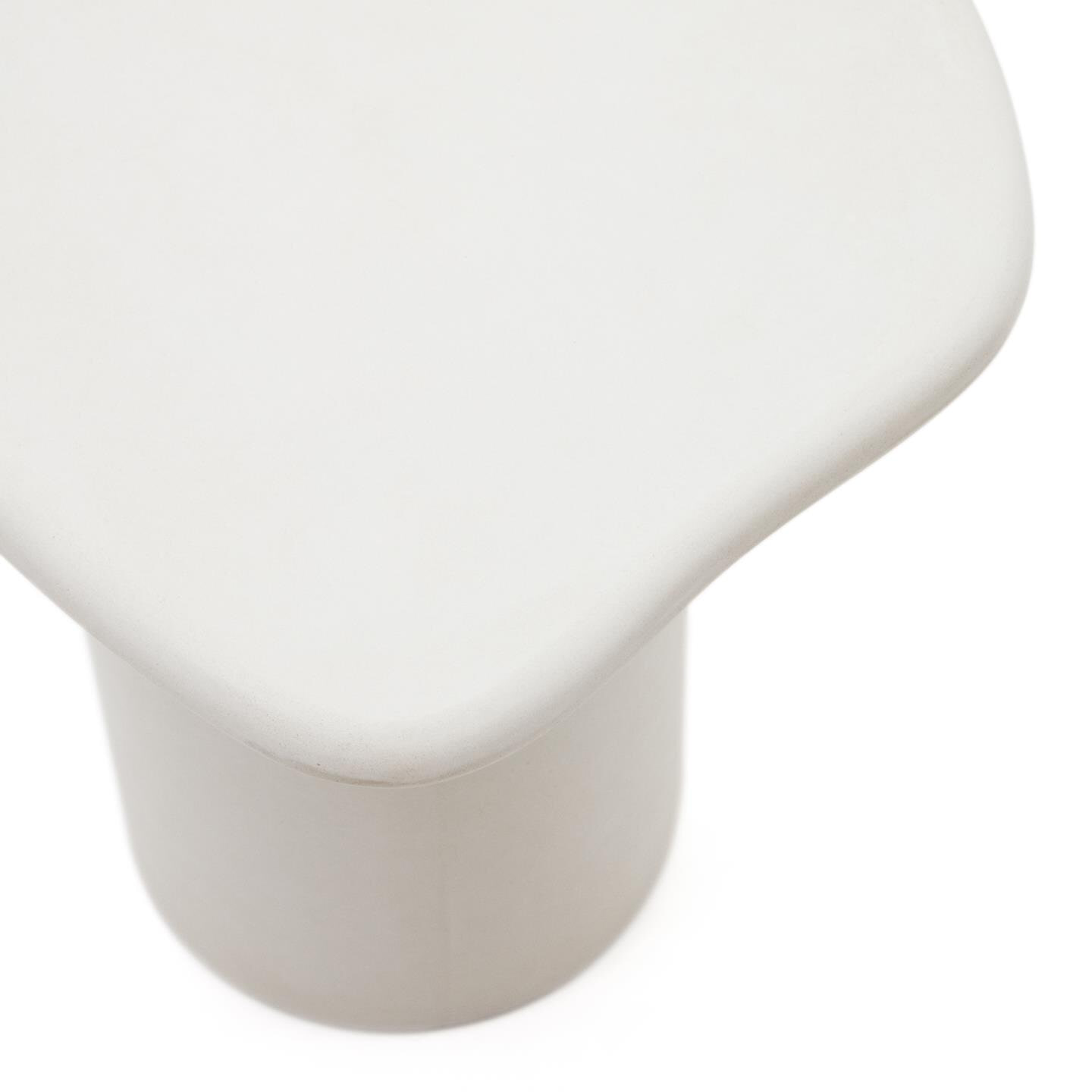 Kave Home Organische Bijzettafel 'Macarella' Cement, 48 x 47cm, kleur Wit