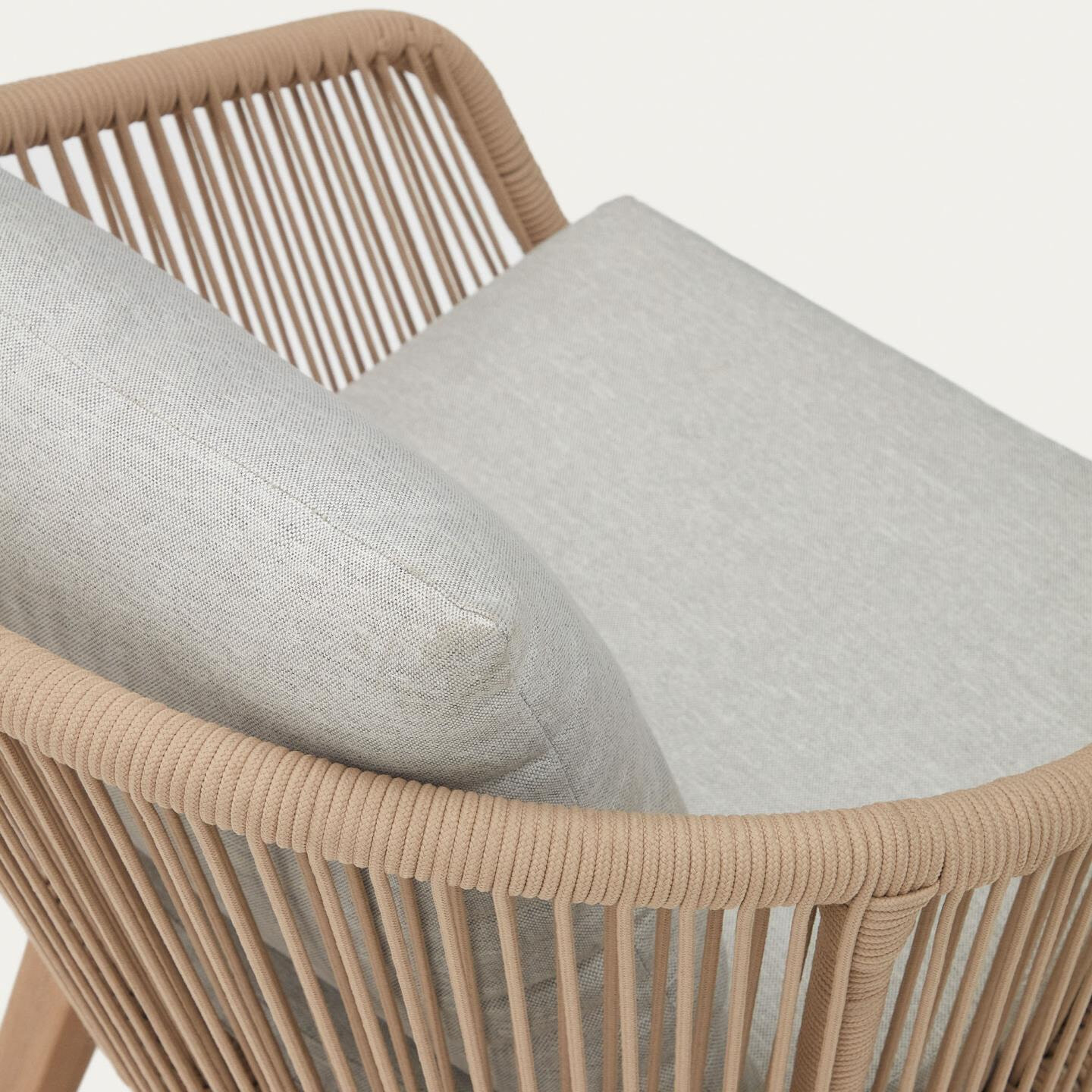 Kave Home Tuinstoel 'Portalo' Acaciahout en gevlochten touw, kleur Beige