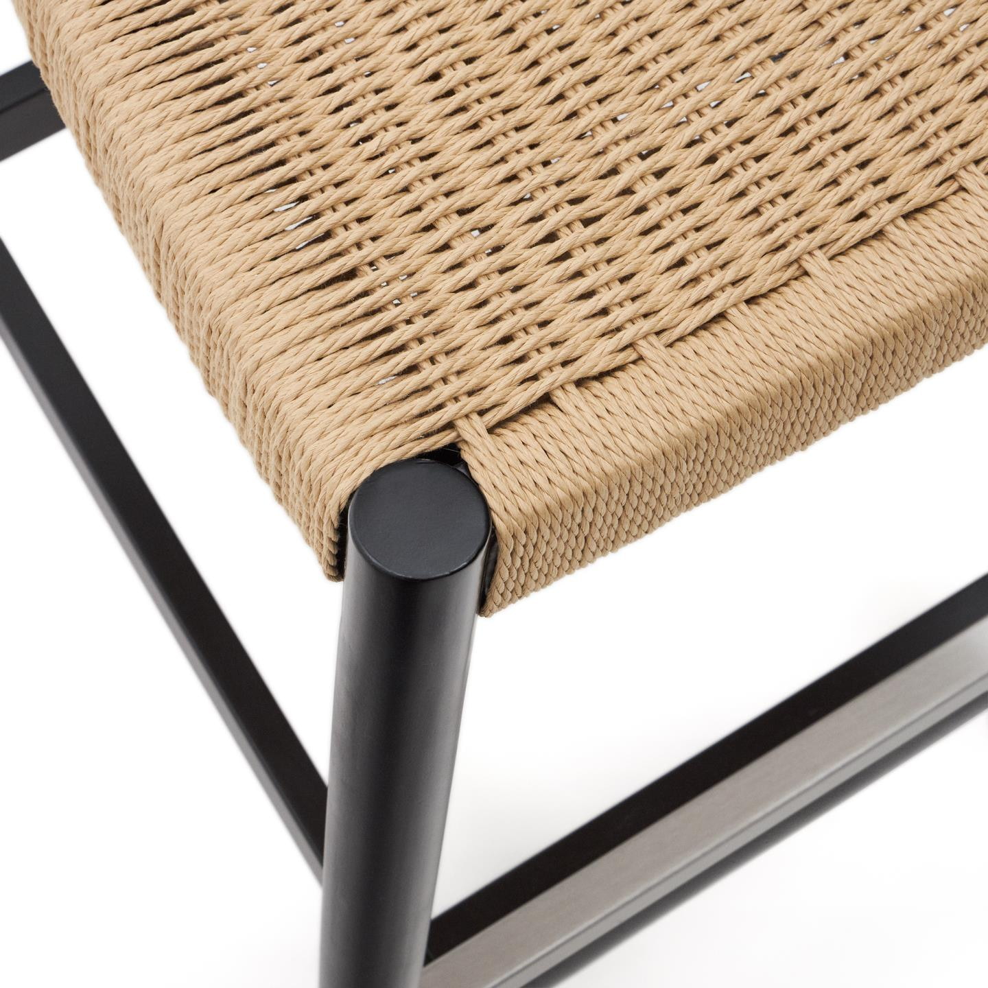 Kave Home Barkruk 'Nina' kleur Zwart/Naturel (zithoogte 62cm)