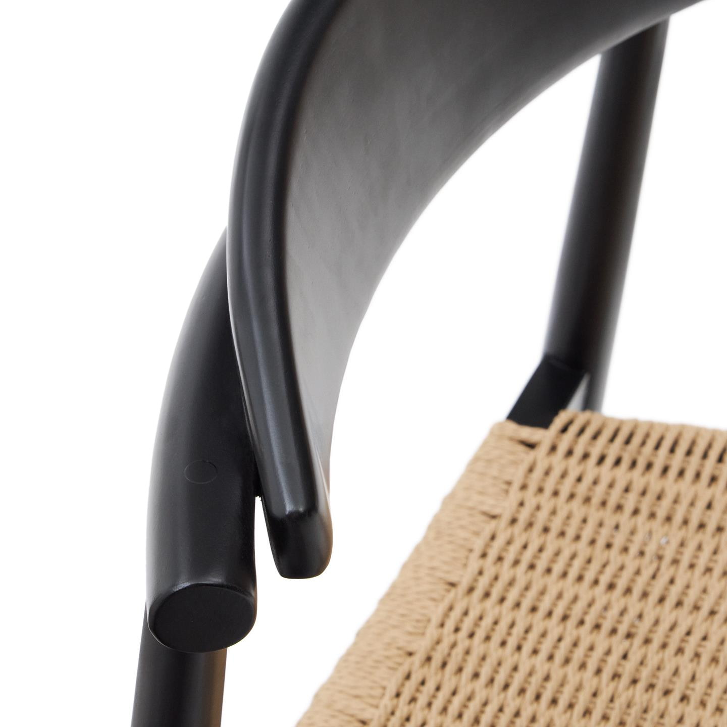 Kave Home Barkruk 'Nina' kleur Zwart/Naturel (zithoogte 62cm)