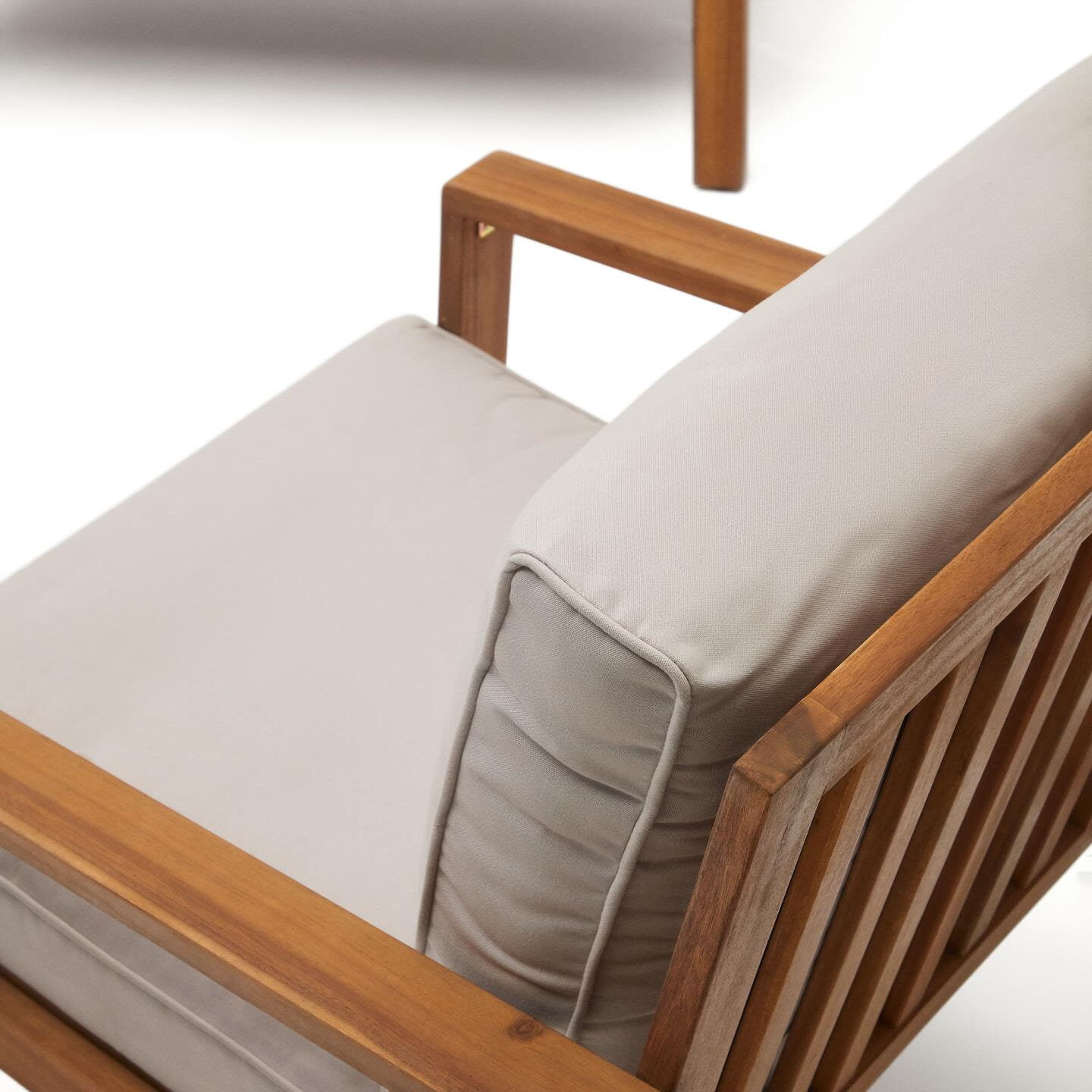 Kave Home Loungeset 'Frares' Acaciahout, Met 2-zits Bank, 2 fauteuils en salontafel