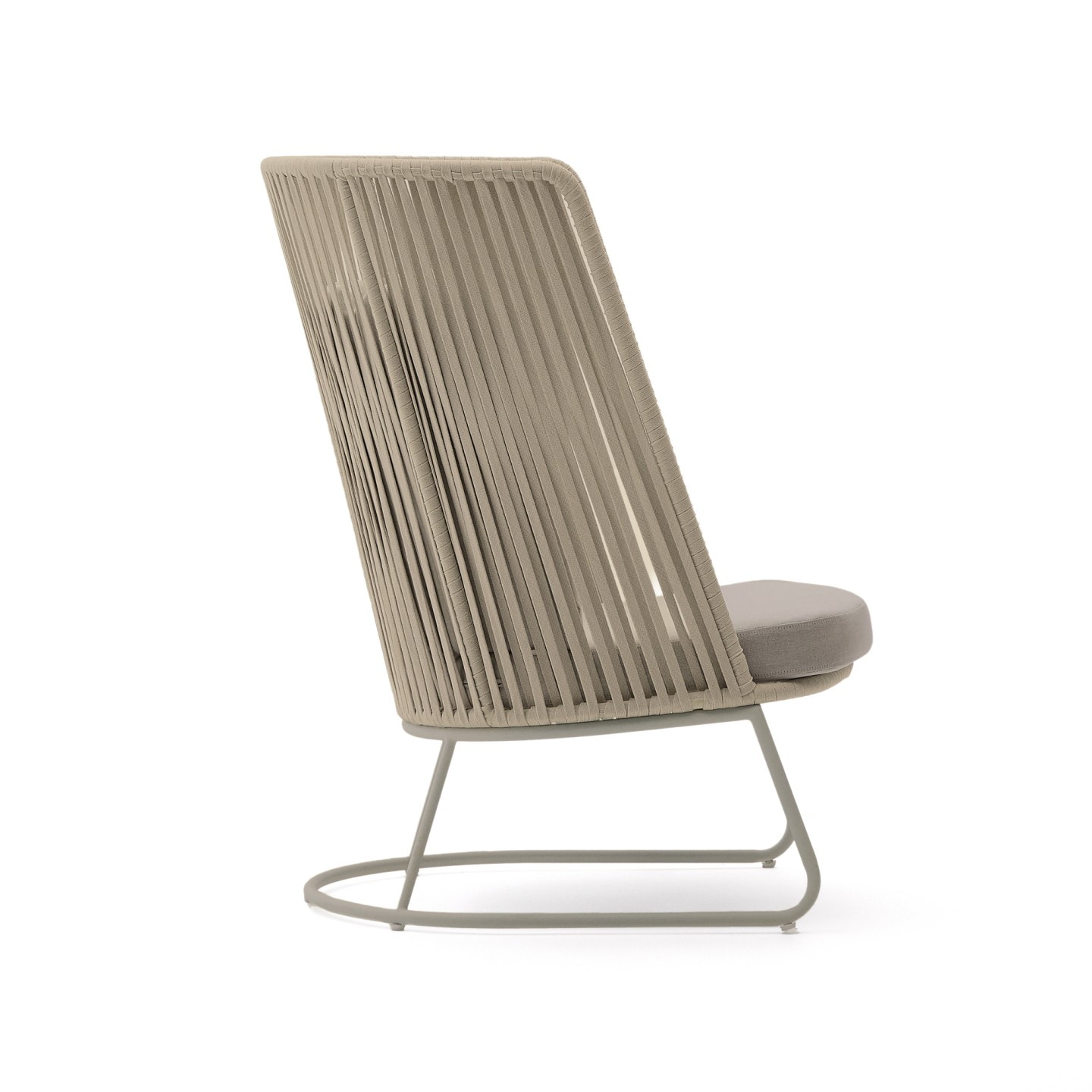 Kave Home Outdoor Fauteuil 'Saconca' Met hoge rug, Gevlochten touw, kleur Beige
