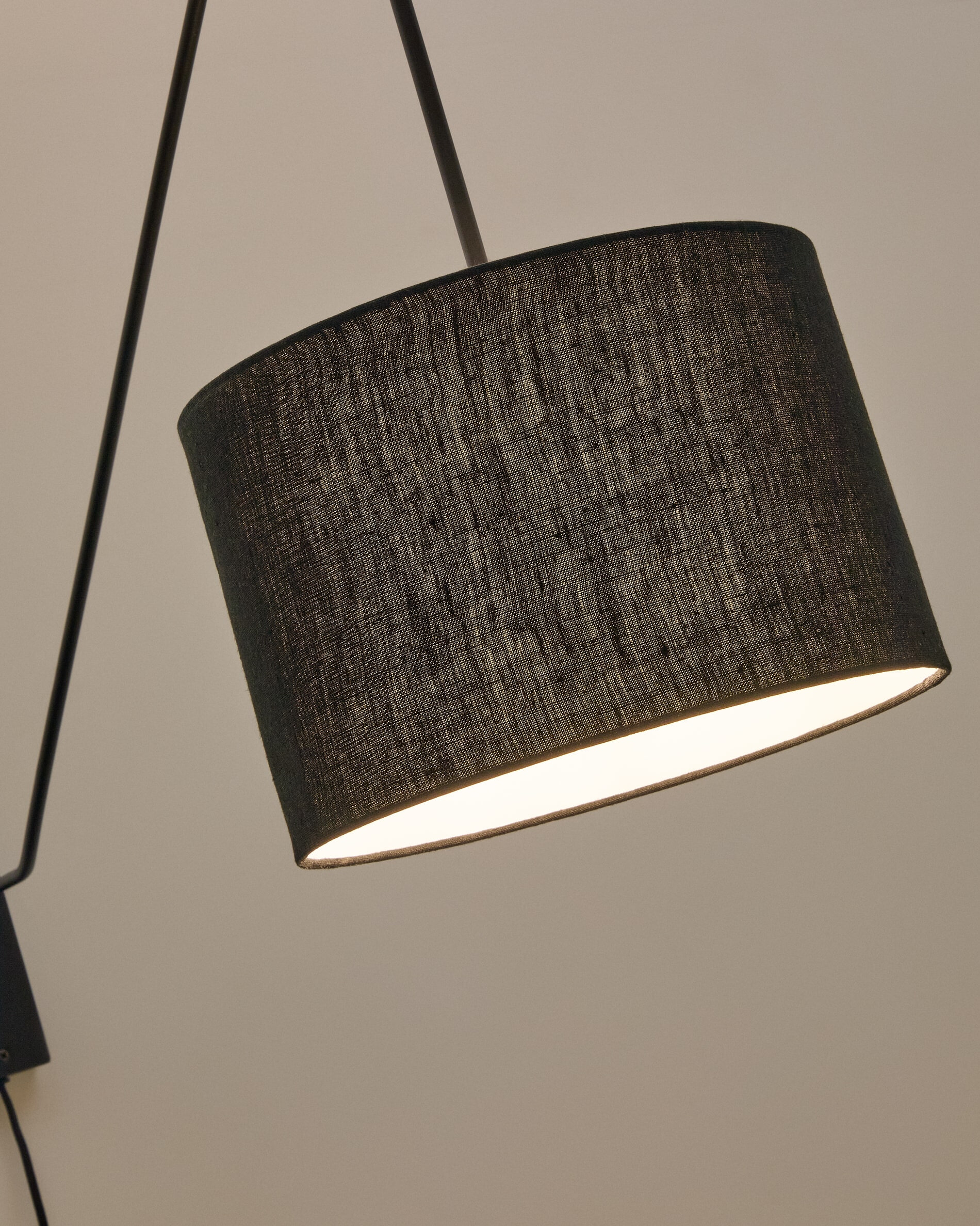 Kave Home Wandlamp 'Jex' Linnen, 104cm