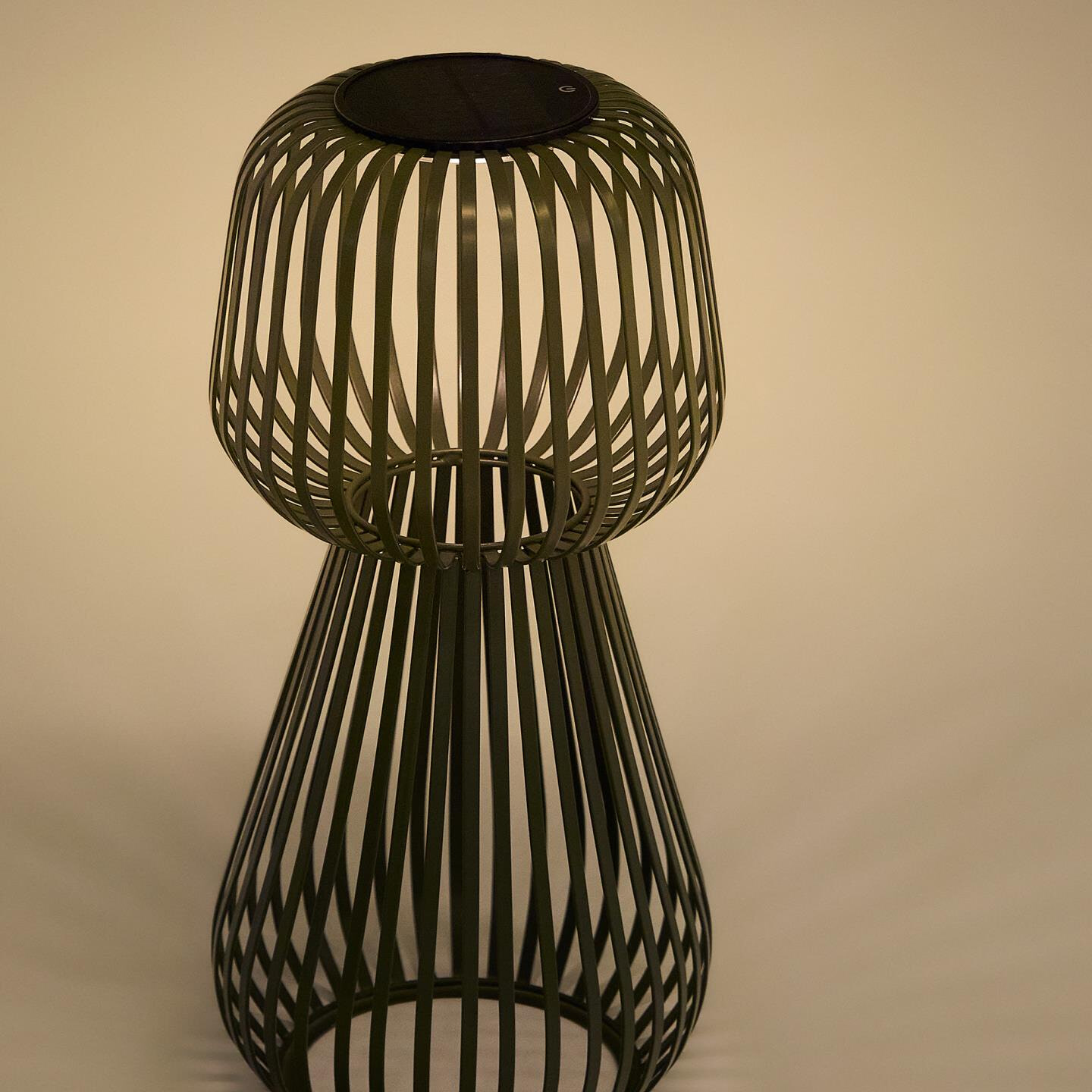 Kave Home Tafellamp 'Reiba' Op zonne-energie, kleur Donkergroen