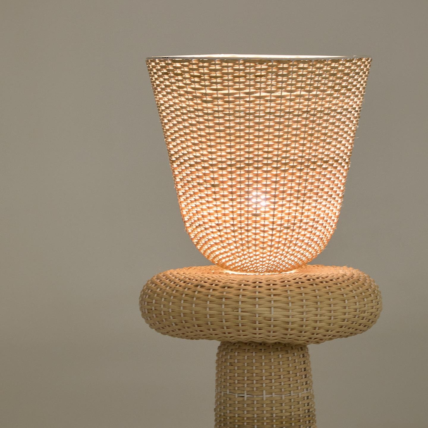 Kave Home Vloerlamp 'Neuda' Rotan
