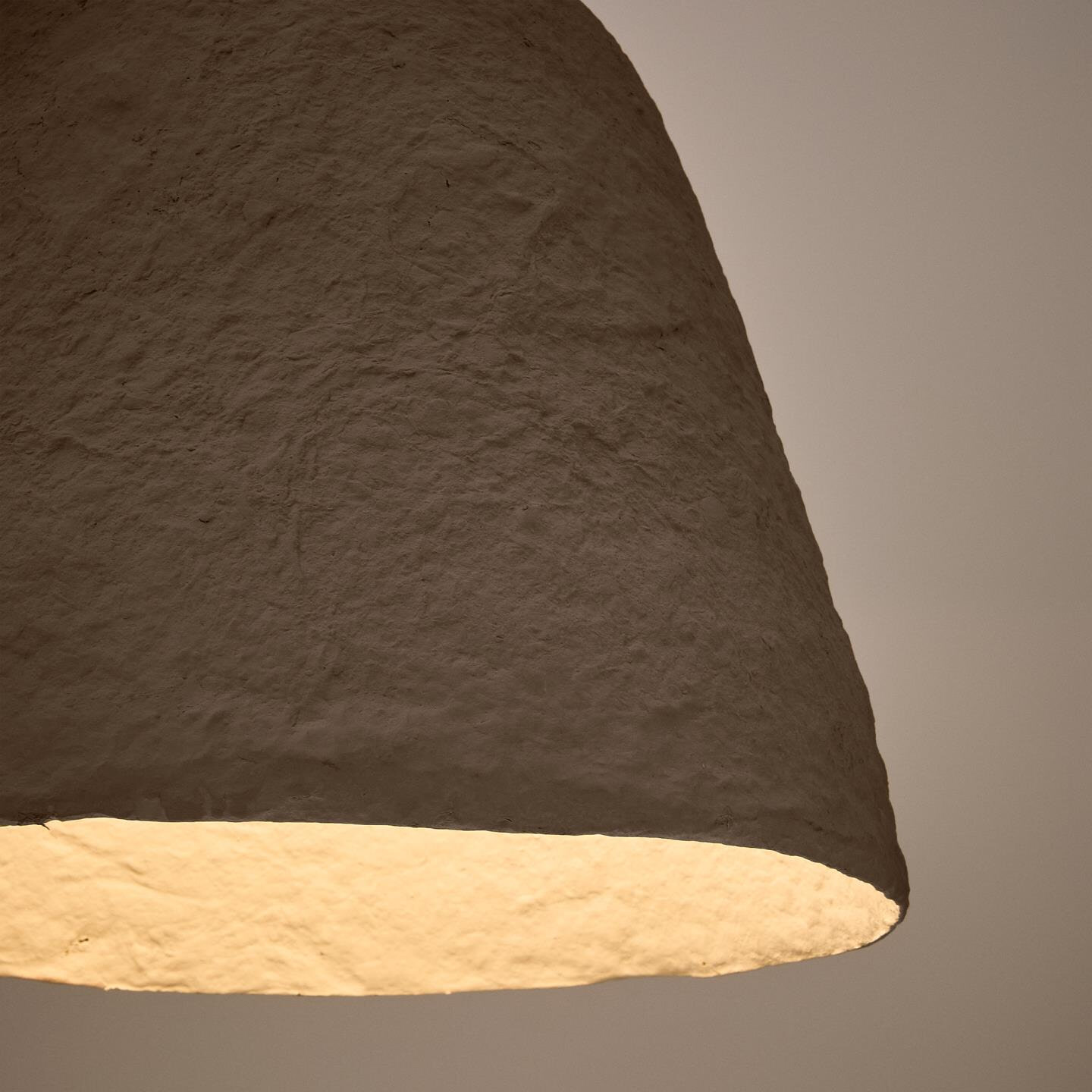 Kave Home Hanglamp 'Lisora' Papier-maché, 35cm, kleur Bruin