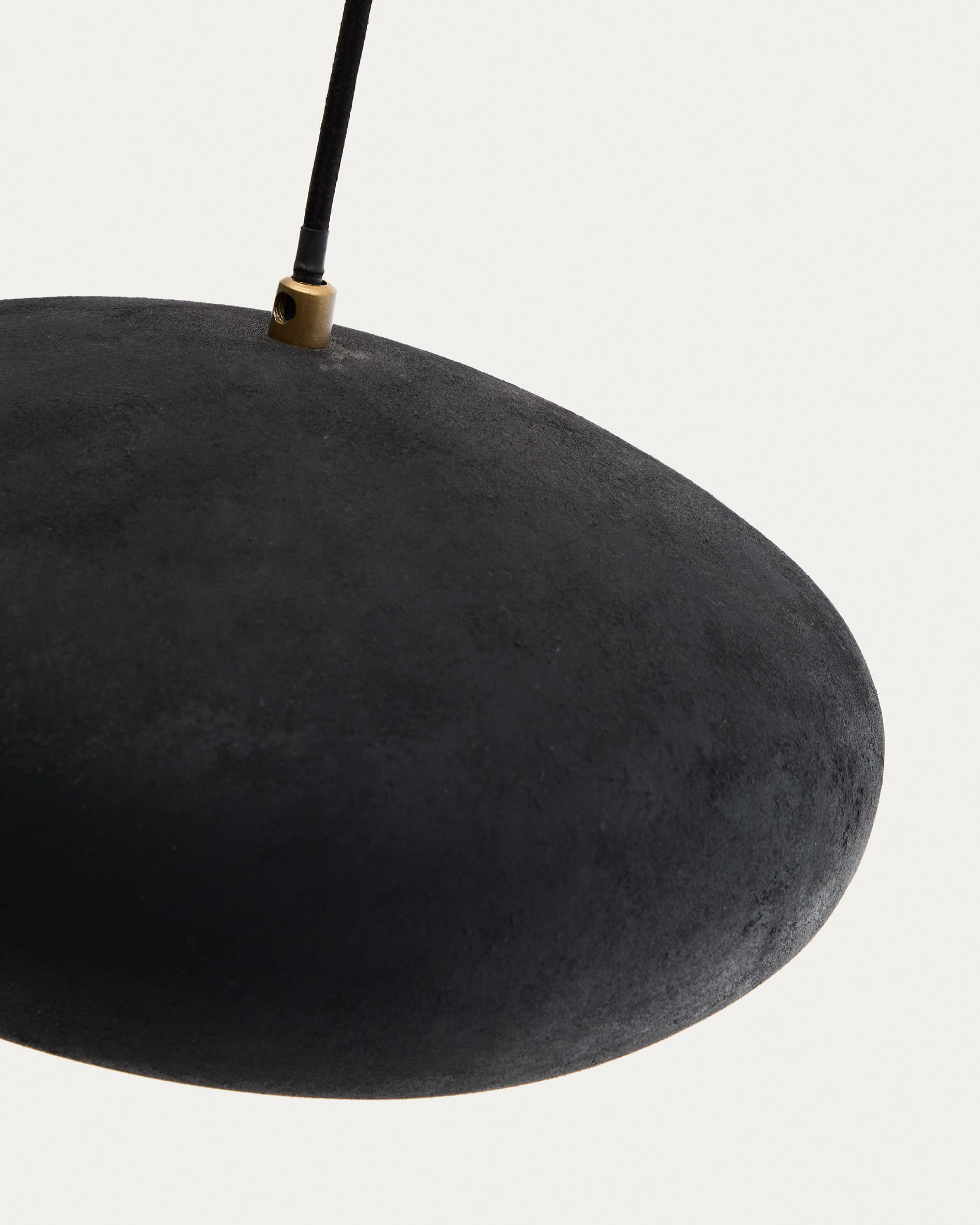 Kave Home Hanglamp 'Inda' Terracotta look, kleur Zwart