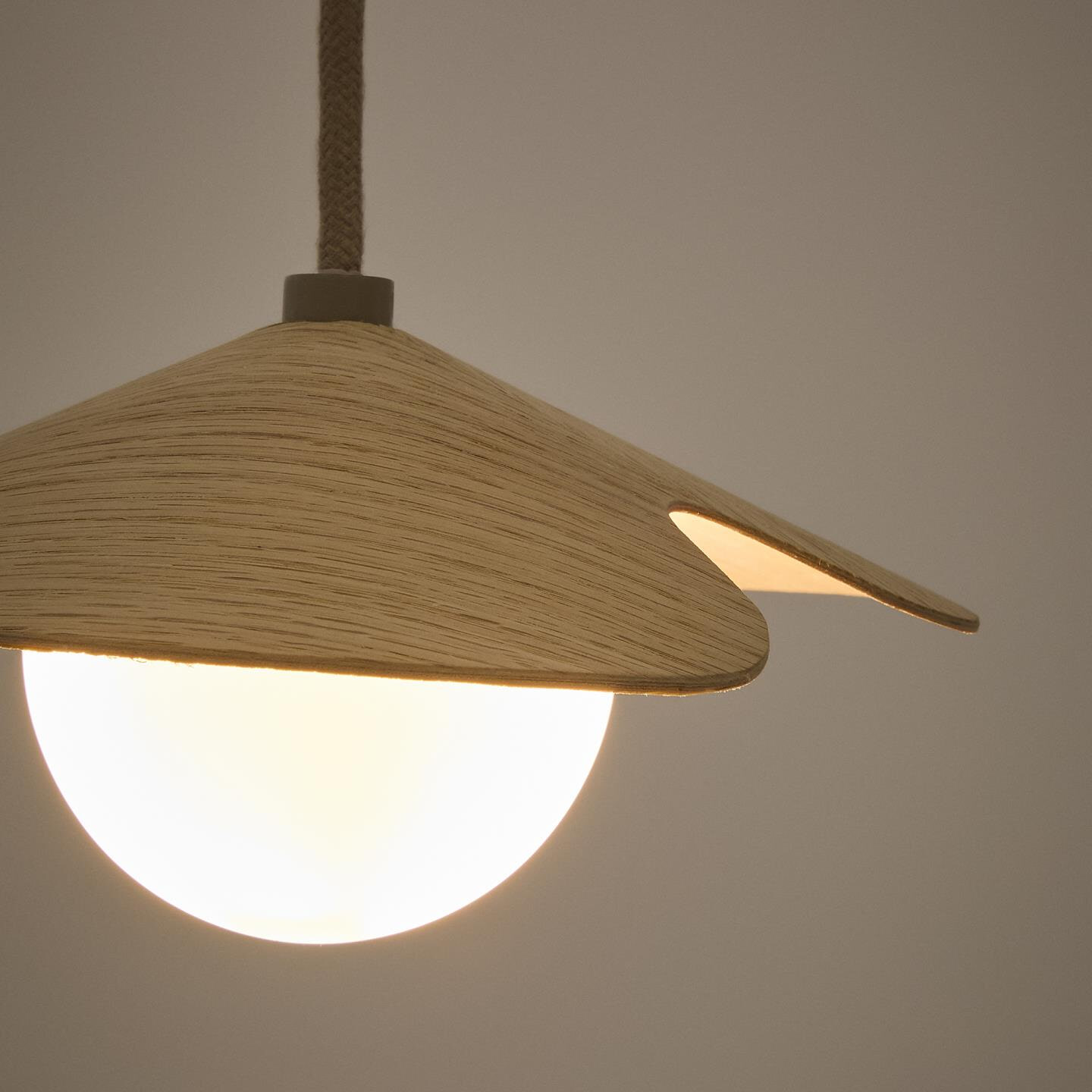 Kave Home Hanglamp 'Wilara' Eiken en glas