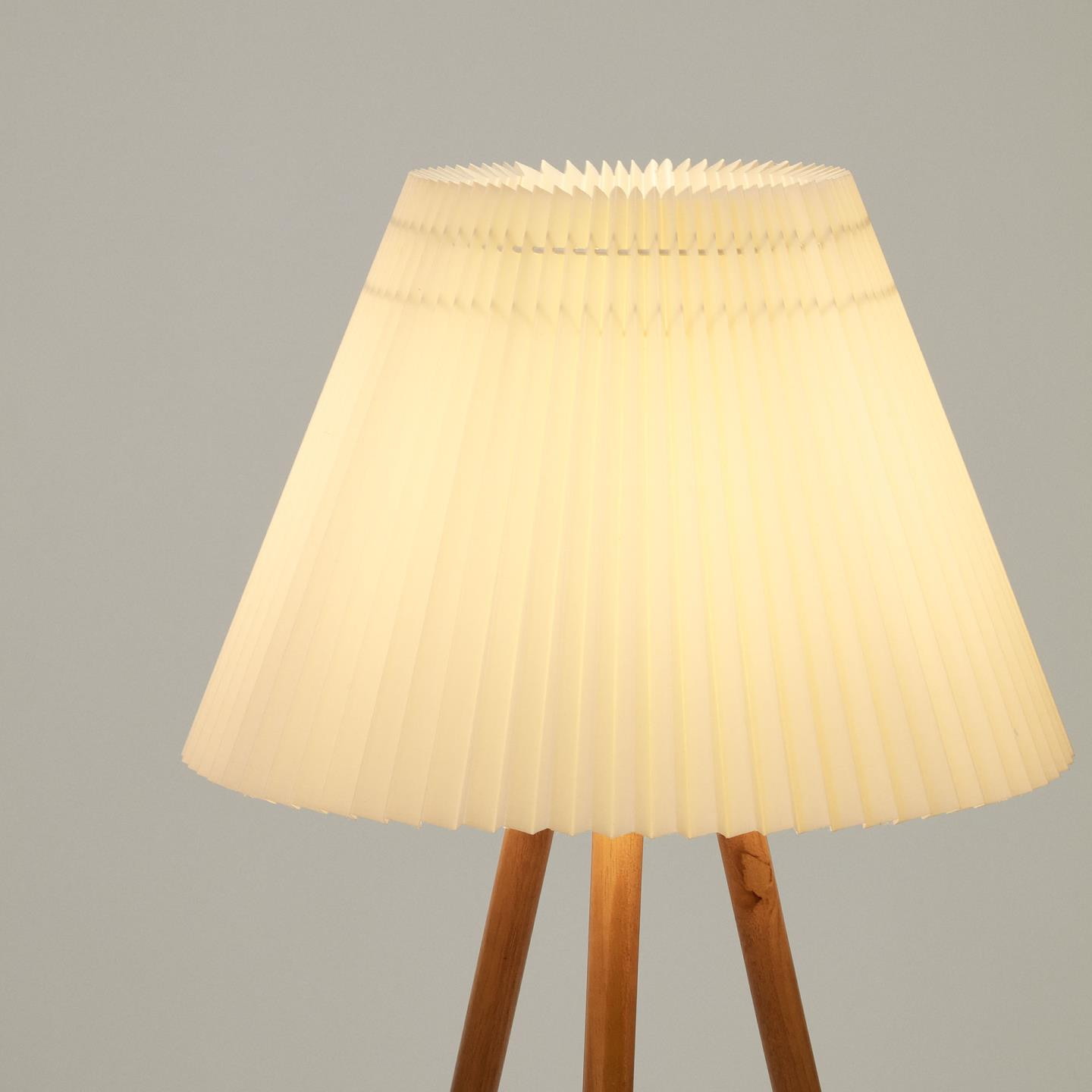 Kave Home Vloerlamp 'Benicarlo' Rubberhout, 149cm hoog