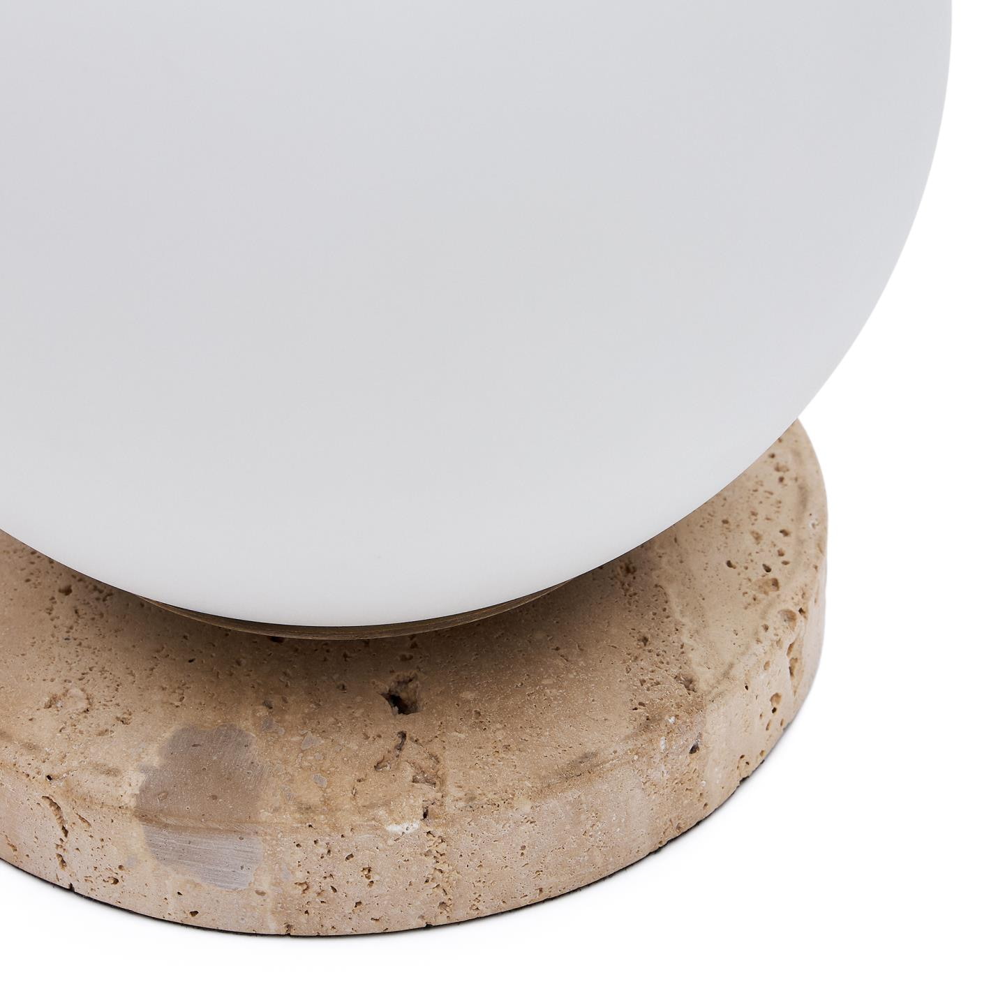 Kave Home Tafellamp 'Malachi' Travertin en glas