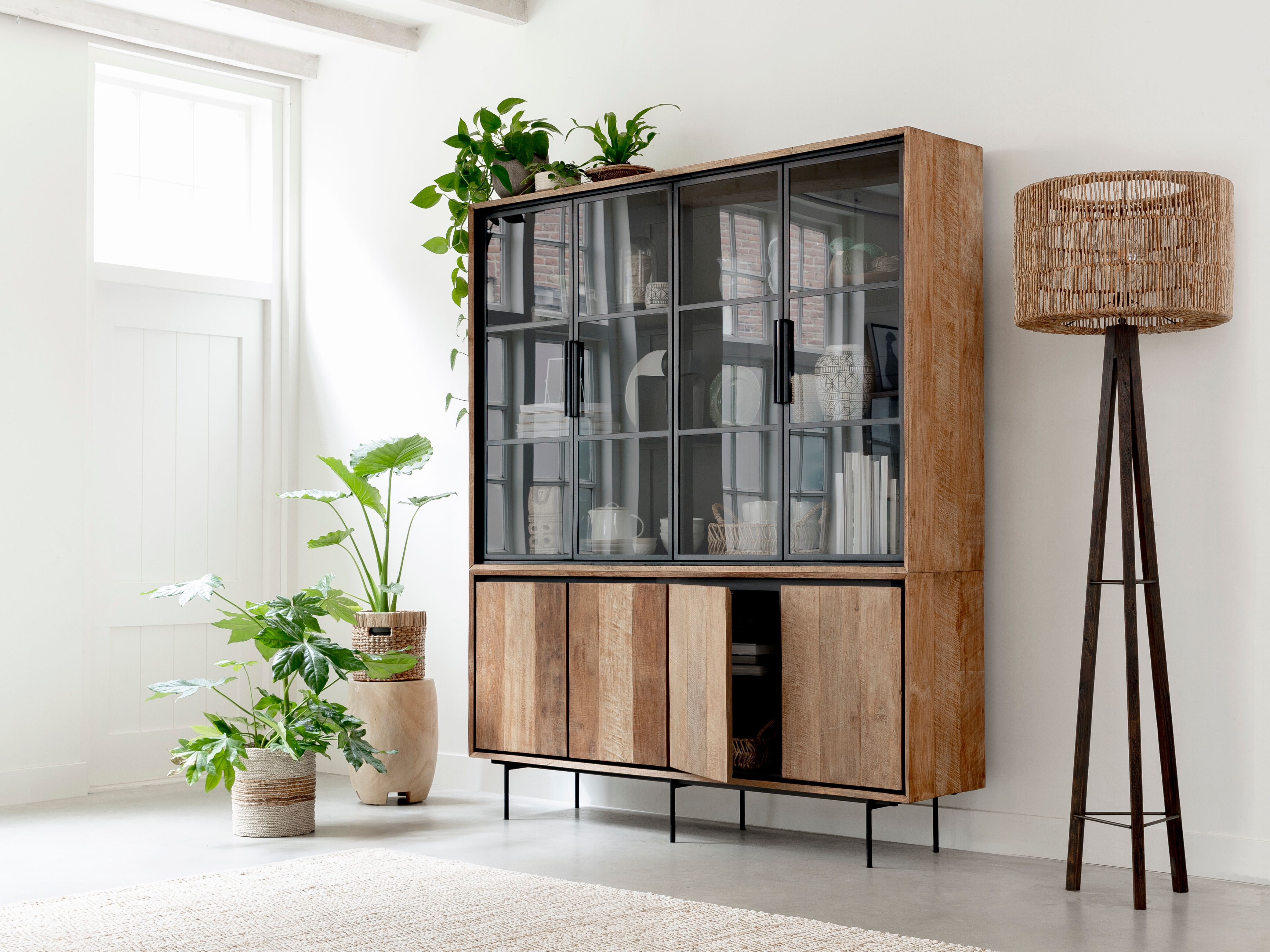 DTP Home Vitrinekast 'Metropole' Teakhout, 210 x 180cm