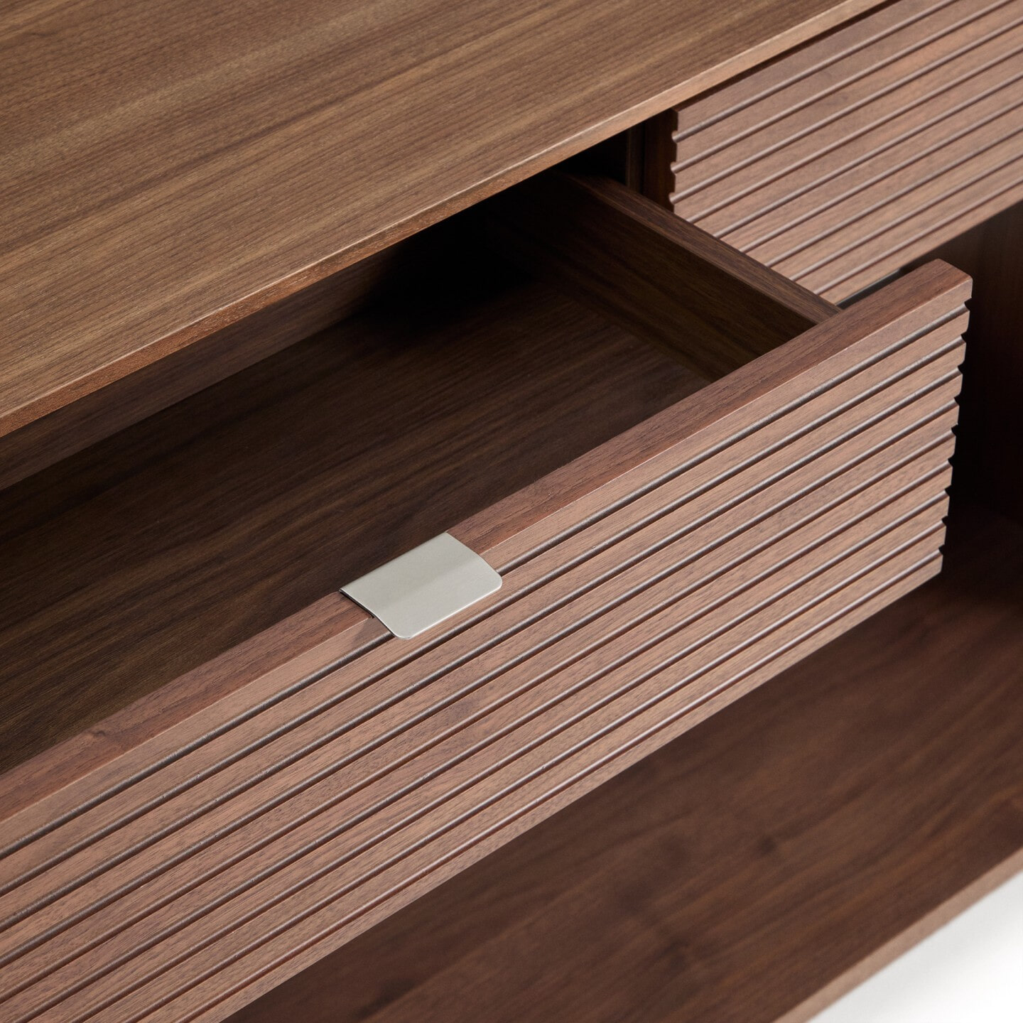 Kave Home Sidetable 'Norlen' Walnootfineer, 120cm