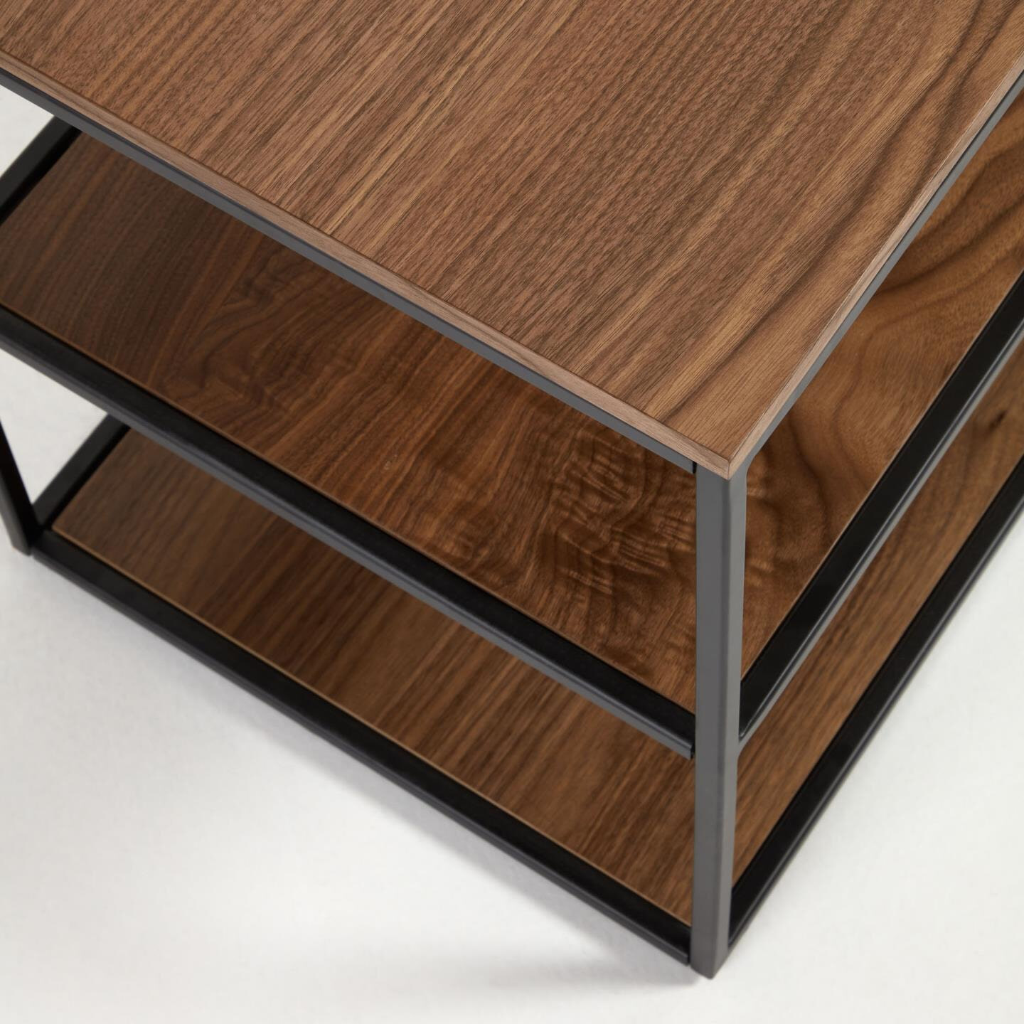 Kave Home TV-meubel 'Yoana' Walnoot en metaal, 160cm, kleur Bruin