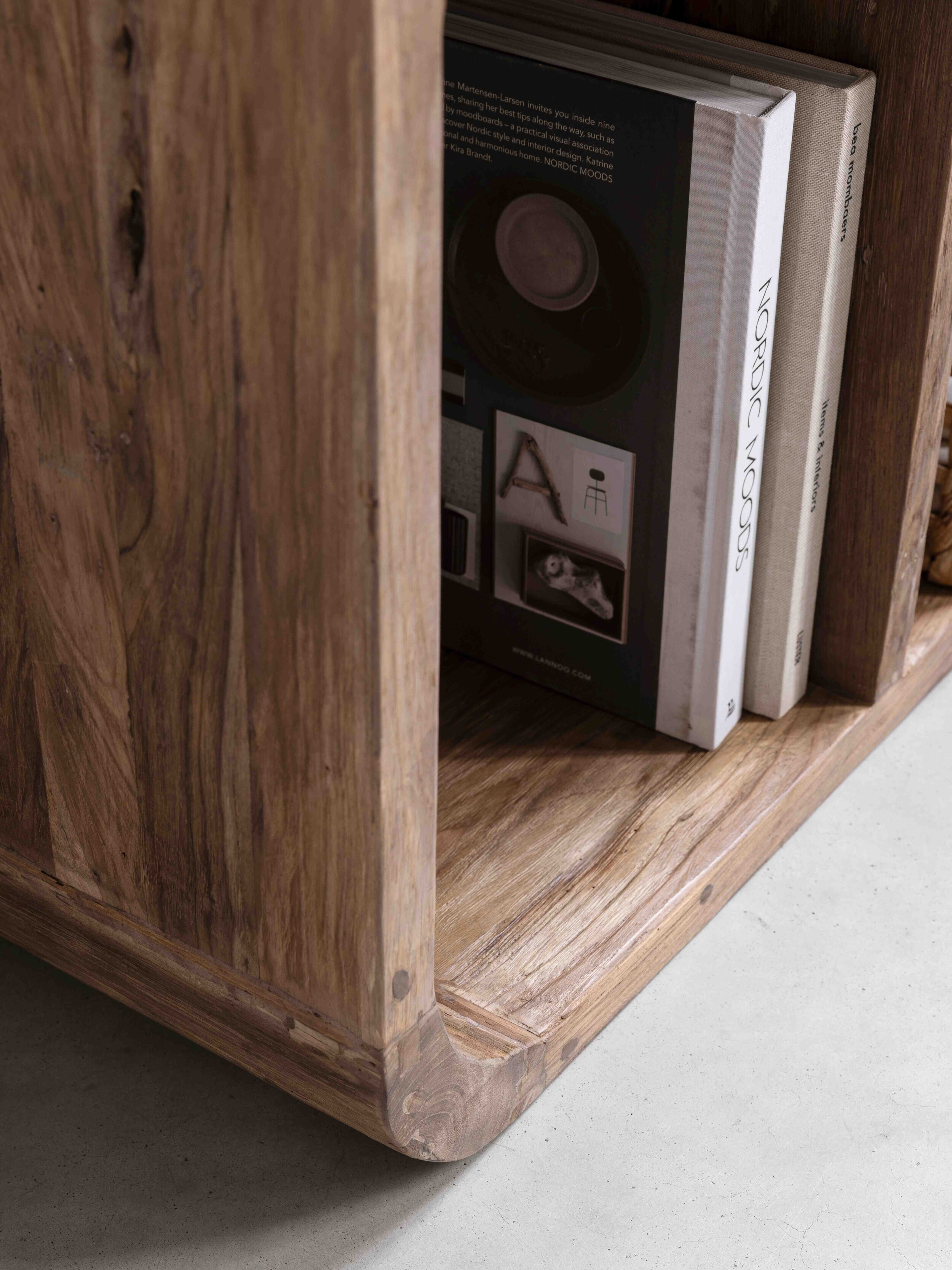 MUST Living Boekenkast 'Corso' Teakhout, 110 x 200cm