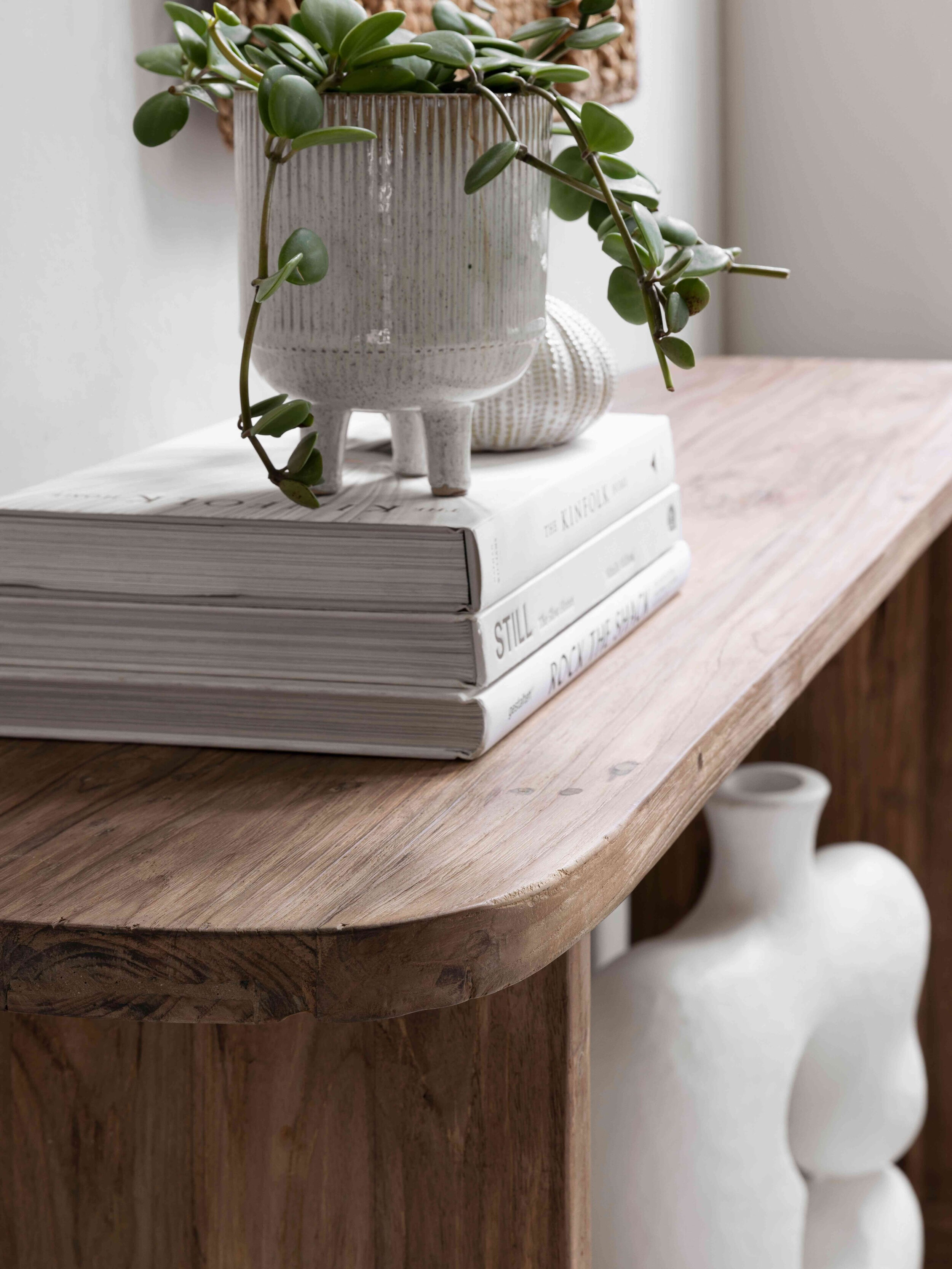 MUST Living Side-table 'Vico' Teakhout, 140cm