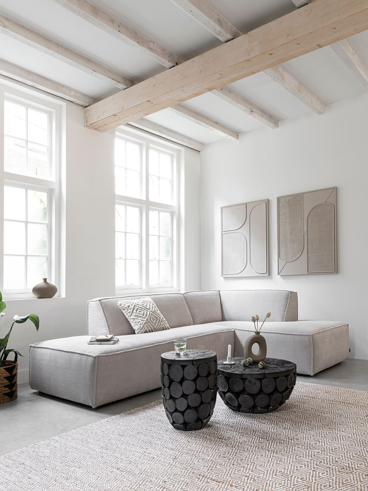 MUST Living Rond Salontafel 'Cone' Teakhout, 62cm, kleur Zwart