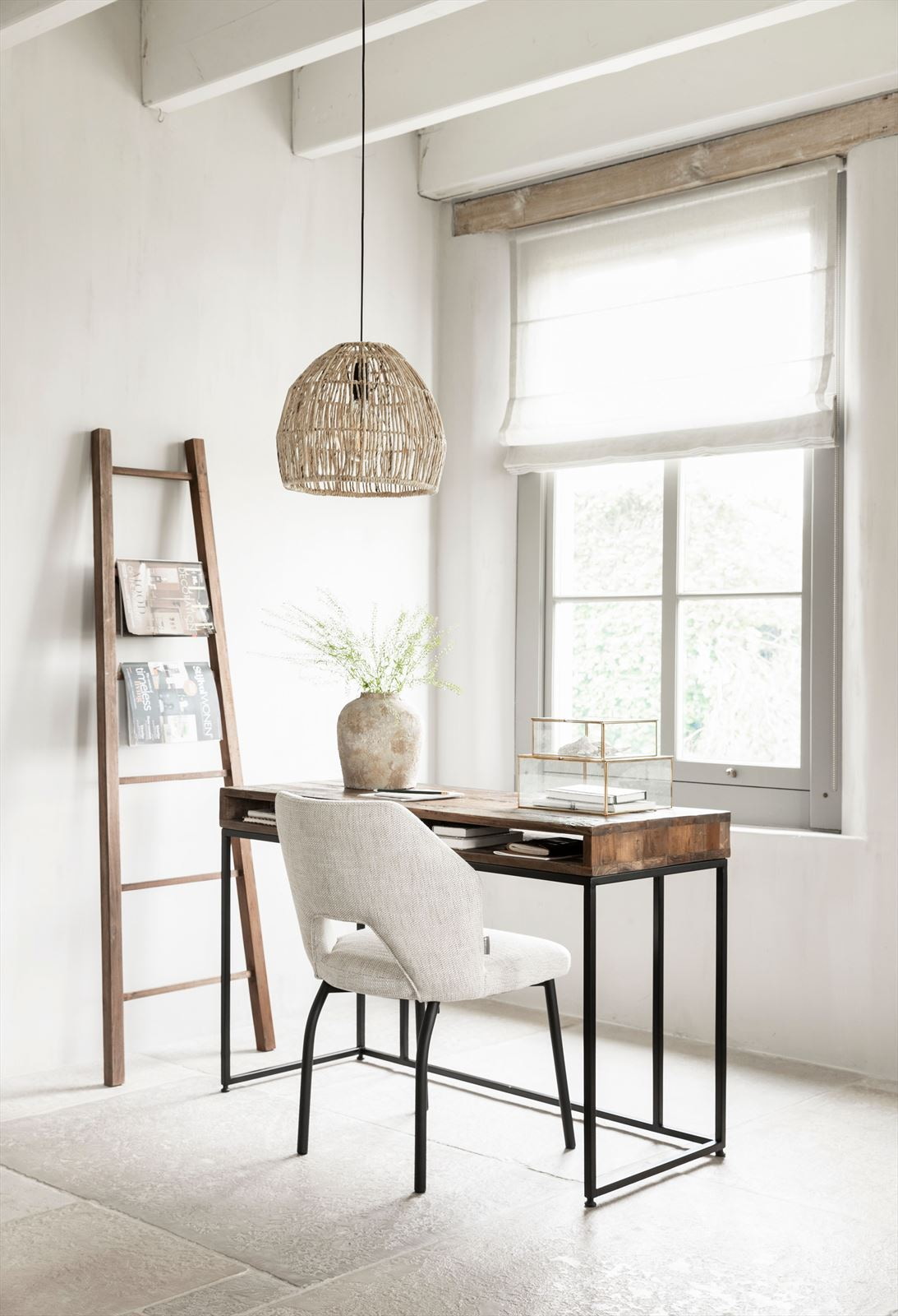 MUST Living Eetkamerstoel 'Bloom' kleur Naturel