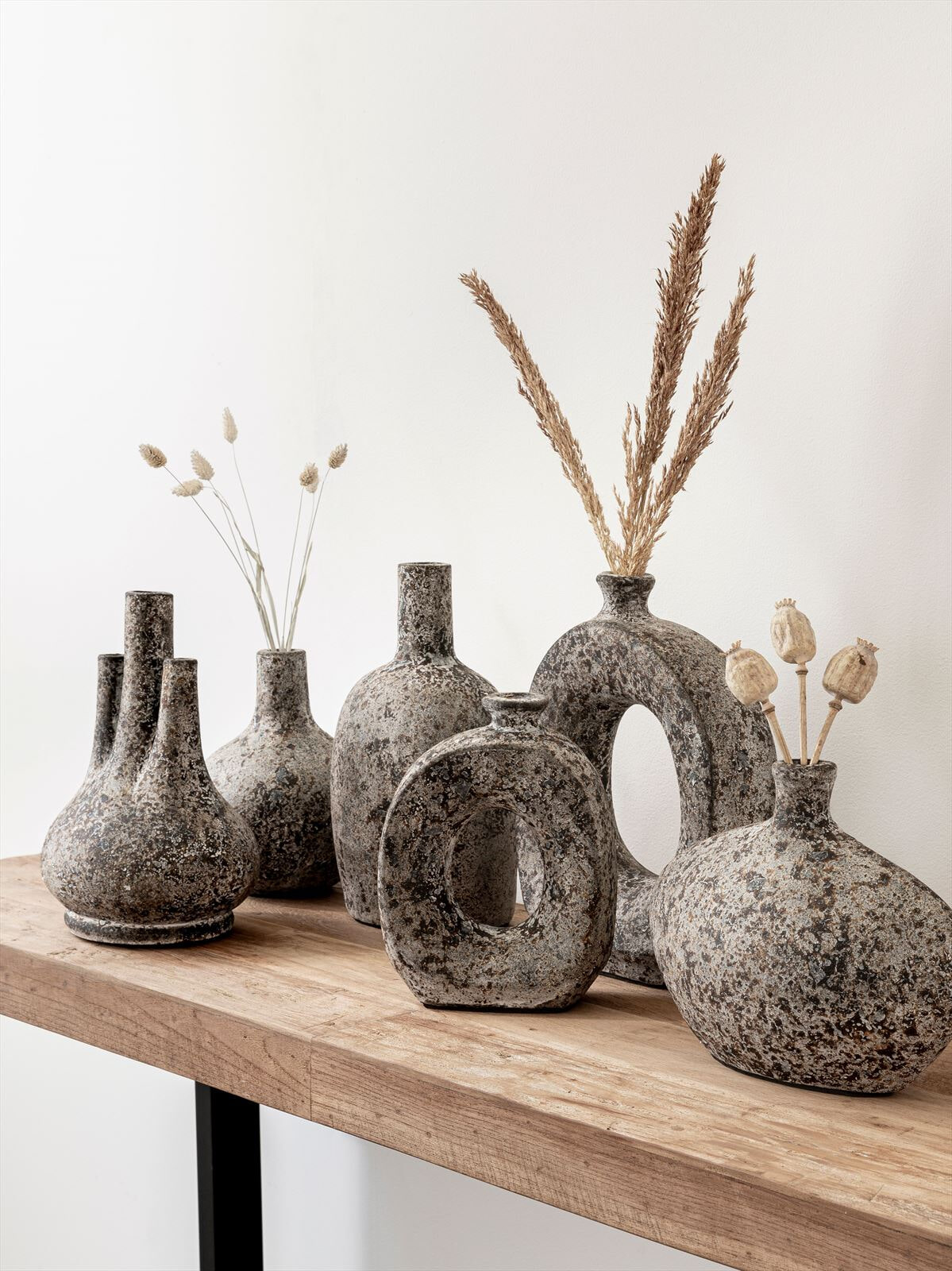 MUST Living Vaas 'Nava' Terracotta, 21cm, kleur Grijs