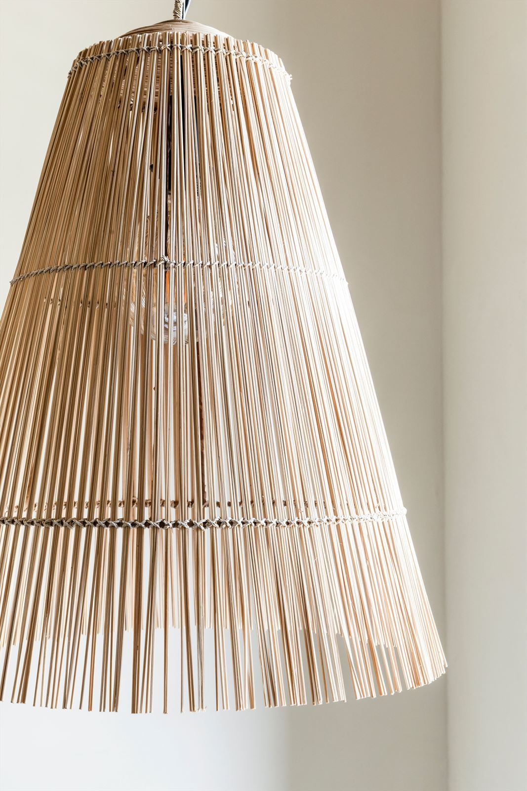 MUST Living Hanglamp 'Sanur' Kokosnoot blad