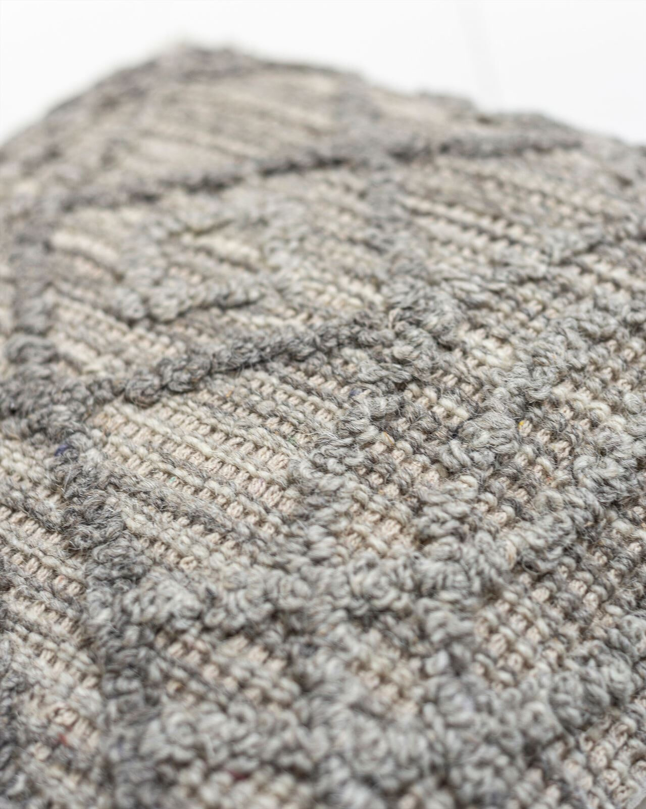 MUST Living Kussen 'Angel' 45 x 45cm, kleur Naturel / Grijs