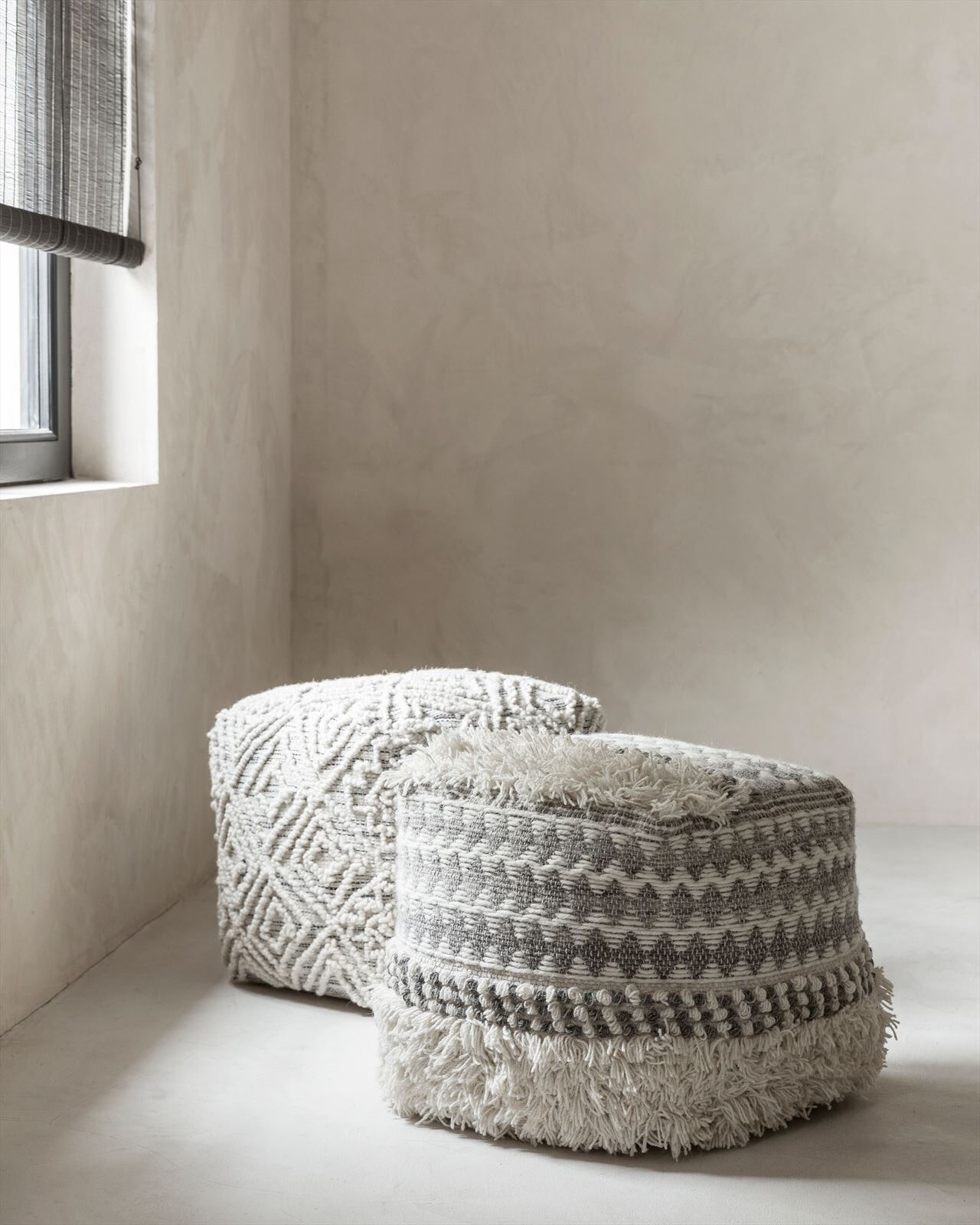MUST Living Poef 'Quartz' 40cm, kleur Grijs / Naturel