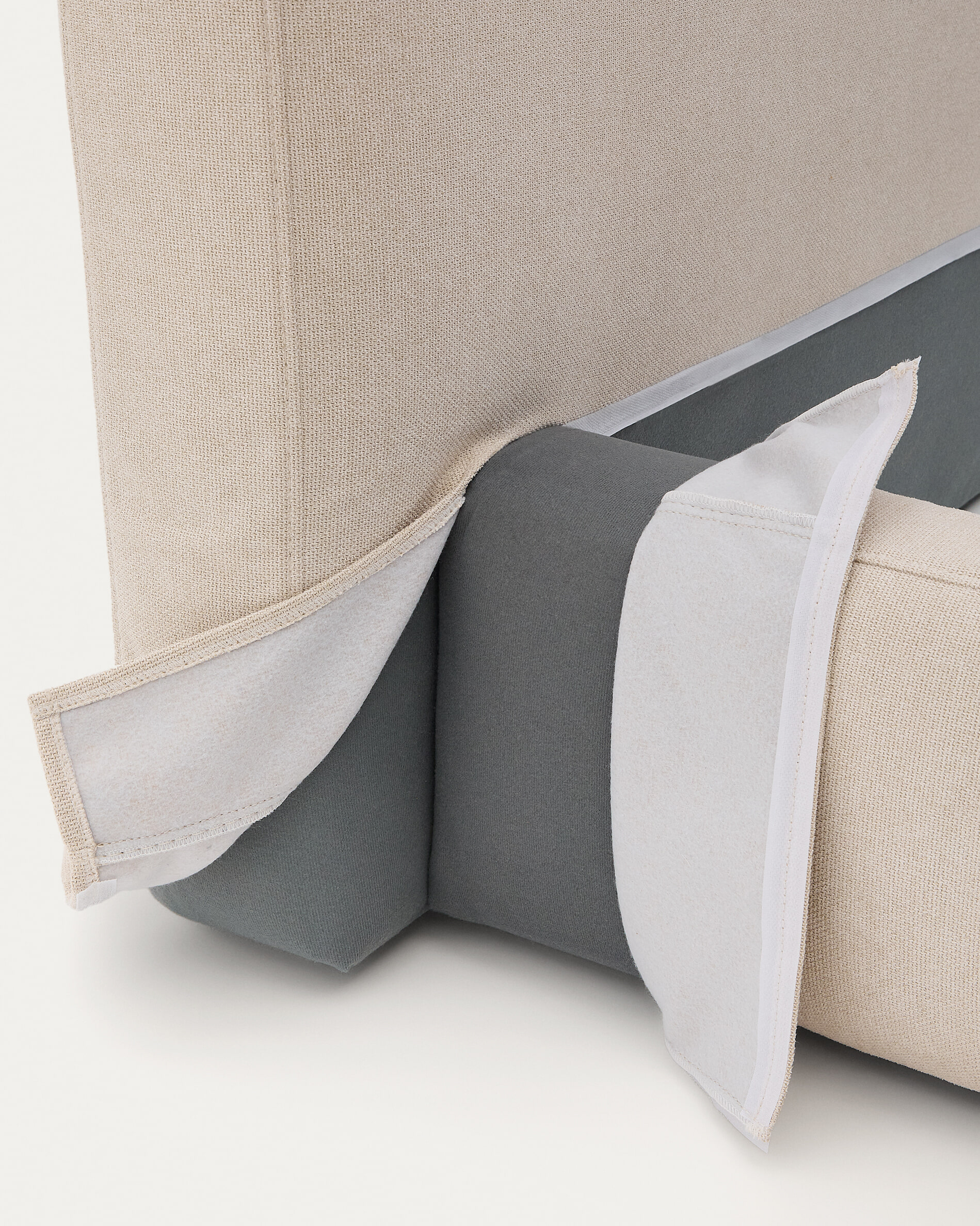 Kave Home Bed 'Blok' 160 x 200cm, kleur Ecru