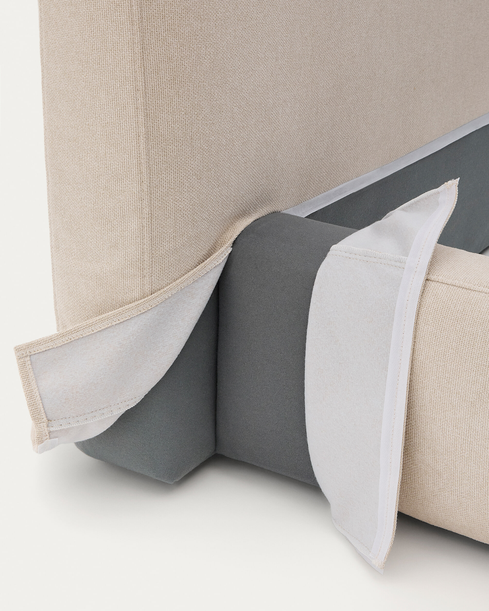 Kave Home Bed 'Blok' 160 x 200cm, kleur Ecru