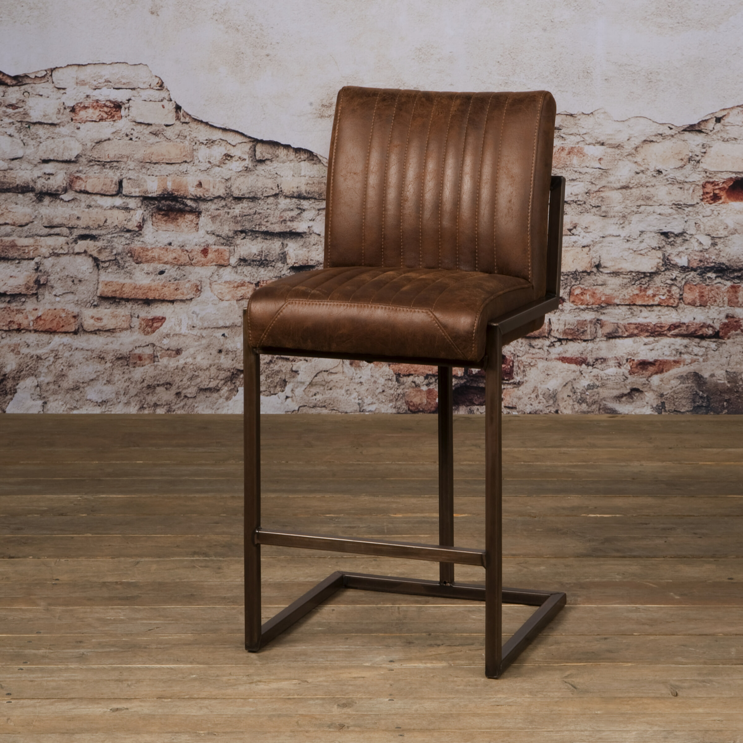 Tower Living Barkruk 'Ferro' (zithoogte 67cm), kleur Donkerbruin Tower Living Barkruk 'Ferro' (zithoogte 67cm), kleur Donkerbruin