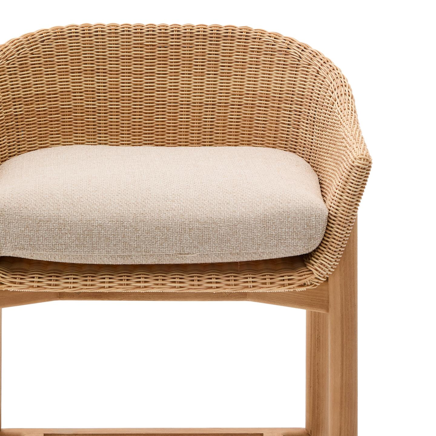 Kave Home Outdoor Barkruk 'Galea' Teakhout en rattan (zithoogte 65cm)