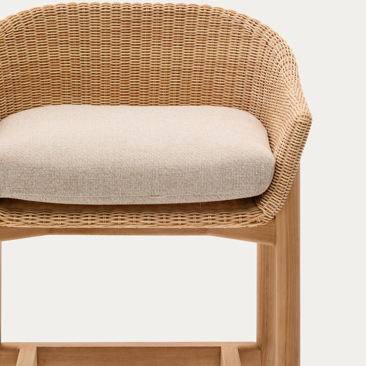 Kave Home Outdoor Barkruk 'Galea' Teakhout en rattan (zithoogte 75cm)