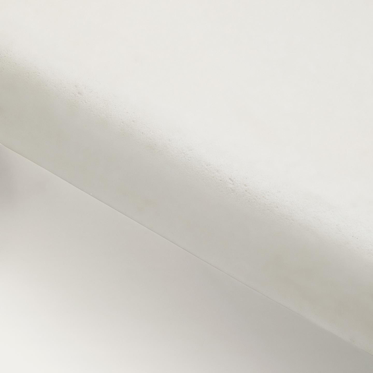 Kave Home Salontafel 'Labra' Cement en acaciahout, 80 x 80cm
