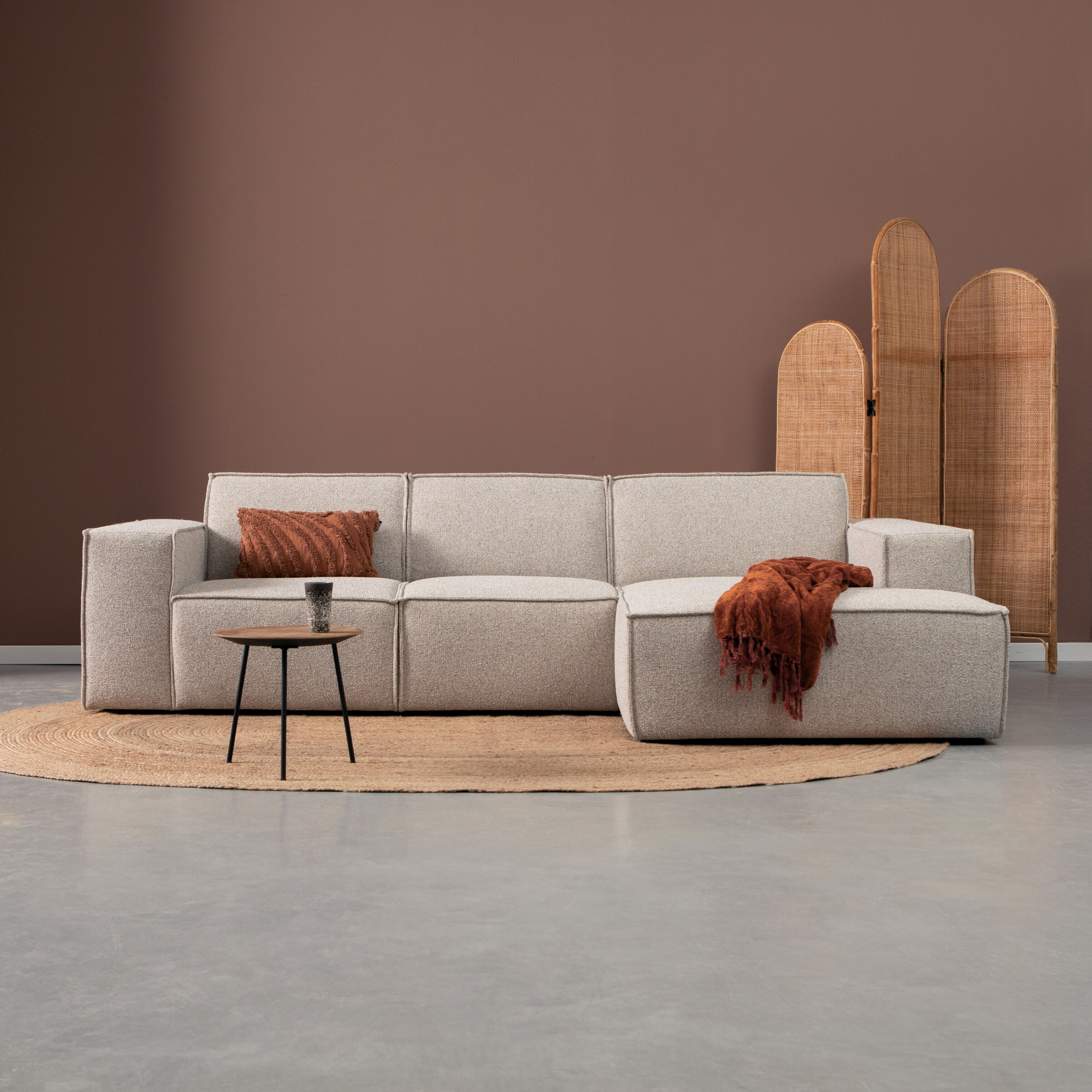 PEPP Interiors Loungebank 'Play' 290cm, met chaise longue rechts, kleur Beige