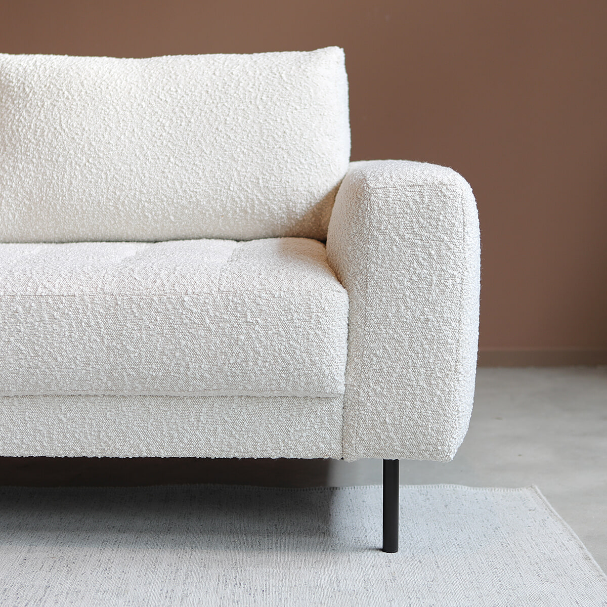 PEPP Interiors Loungebank 'Oreo' 275cm, met chaise longue links, Bouclé, kleur Naturel