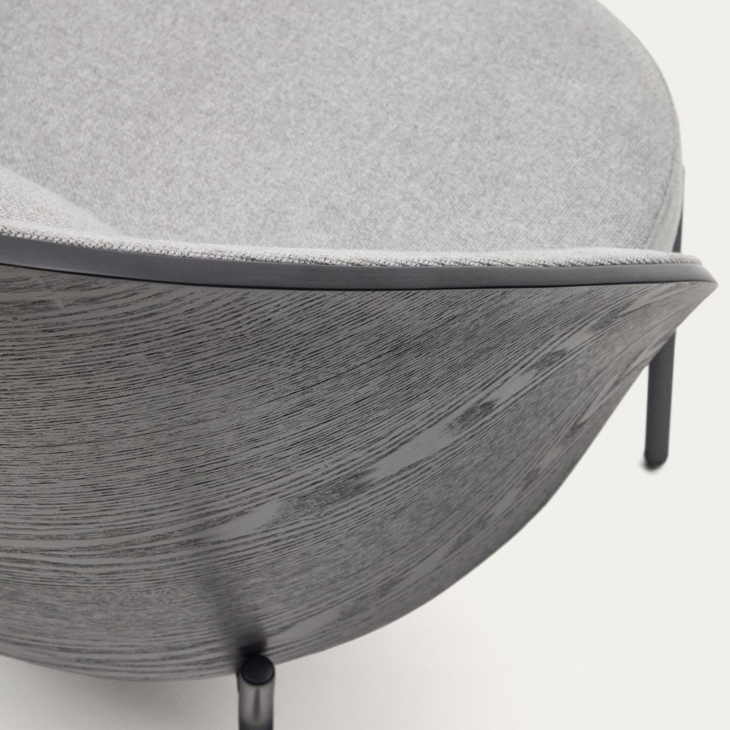 Kave Home Fauteuil 'Eamy' Essenhout, kleur Lichtgrijs/Zwart