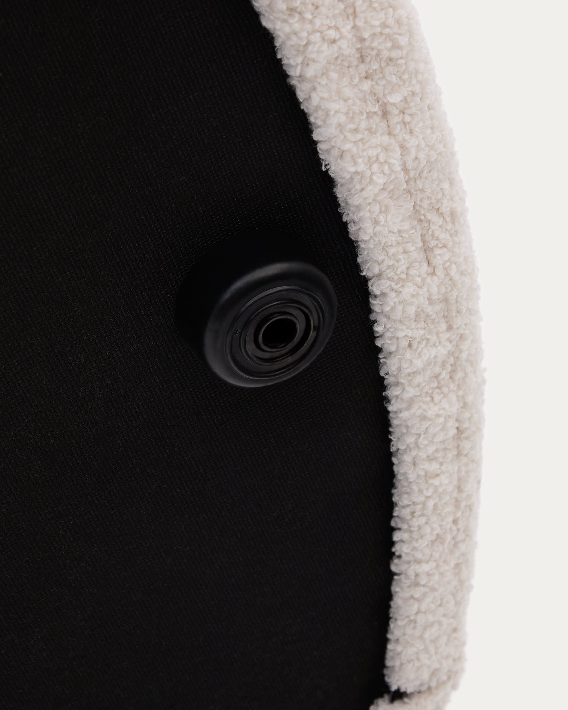 Kave Home Poef 'Kaeli' Bouclé, 90cm, kleur Ecru