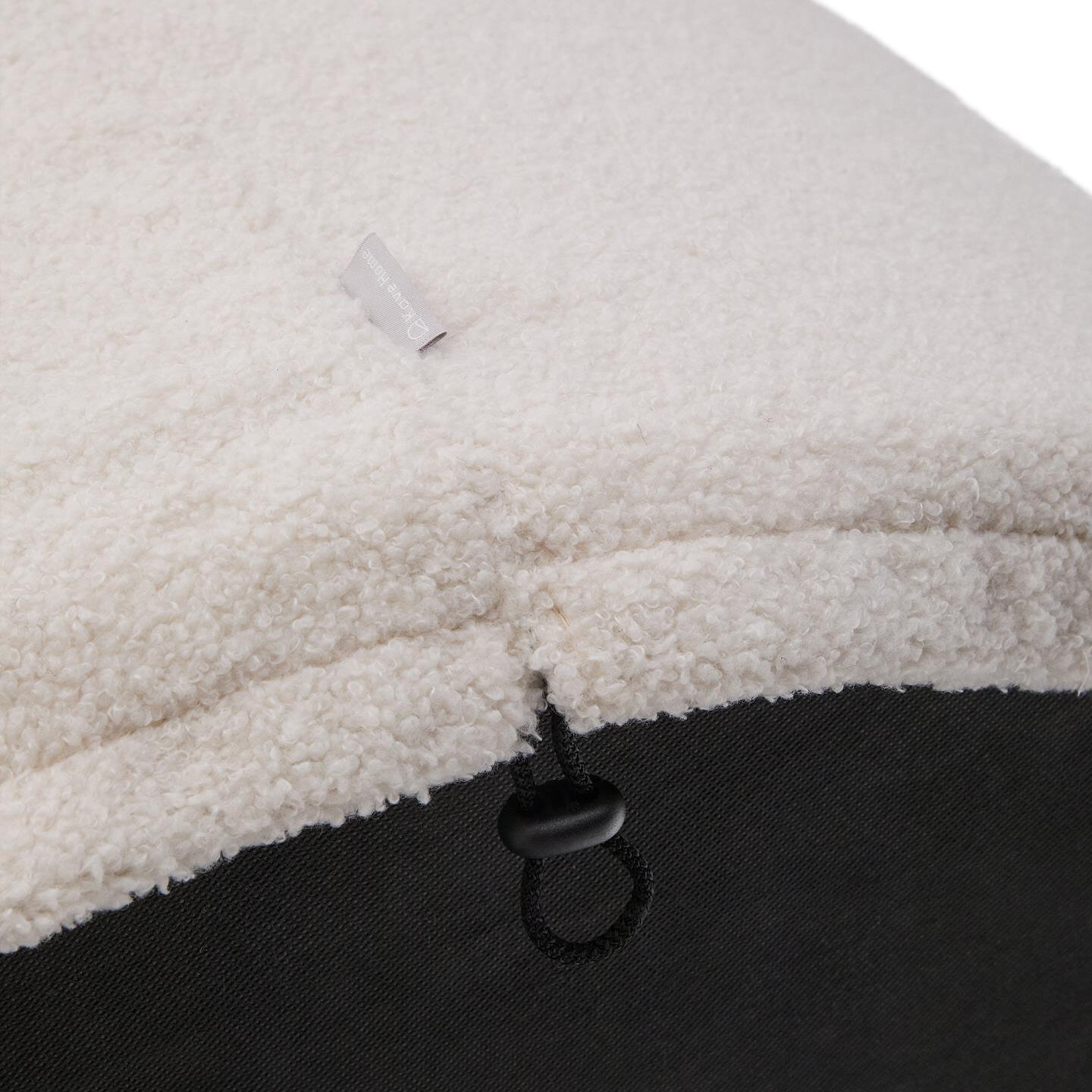 Kave Home Poef 'Kaeli' Bouclé, 90cm, kleur Ecru