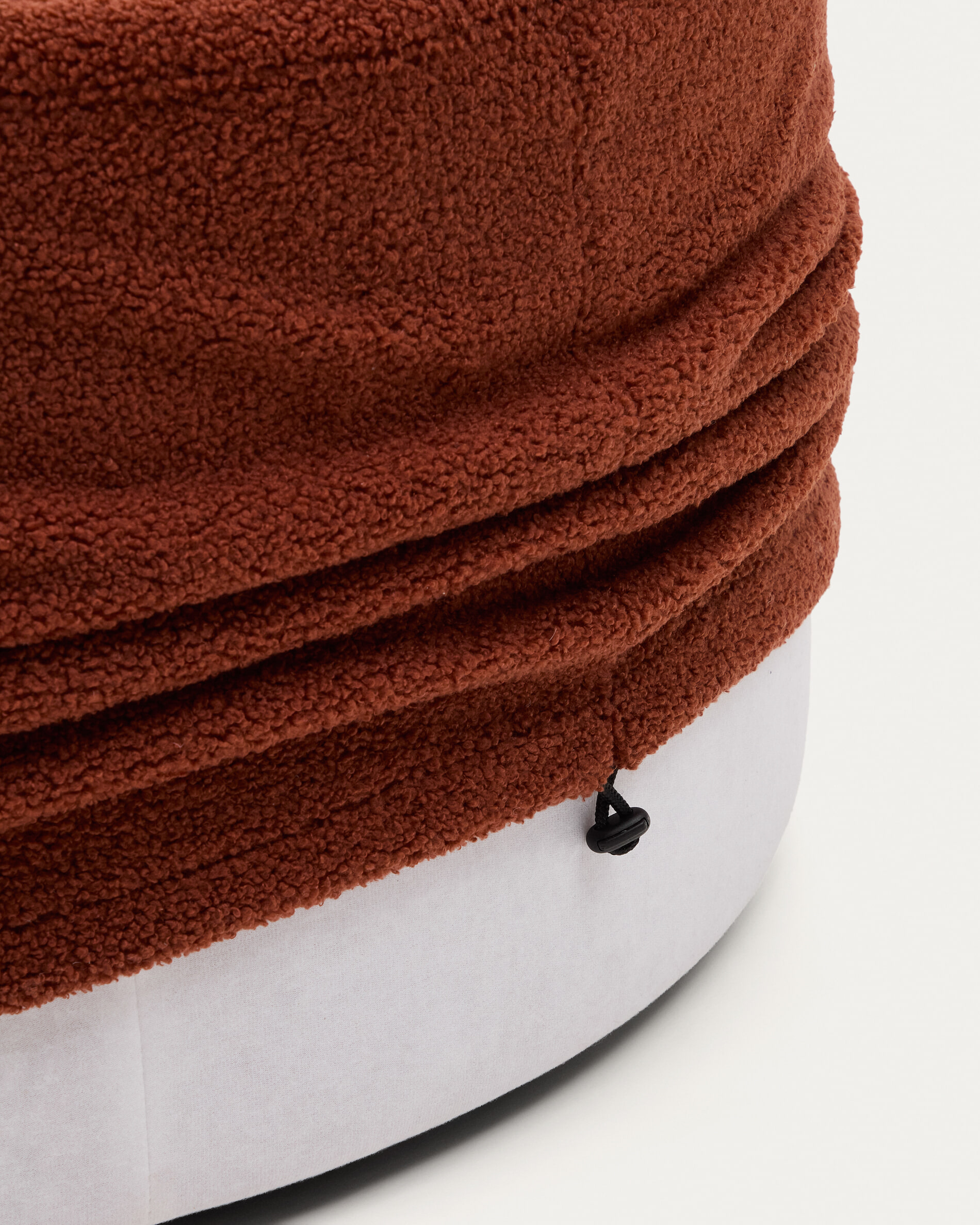 Kave Home Poef 'Kaeli' Bouclé, 90cm, kleur Terracotta