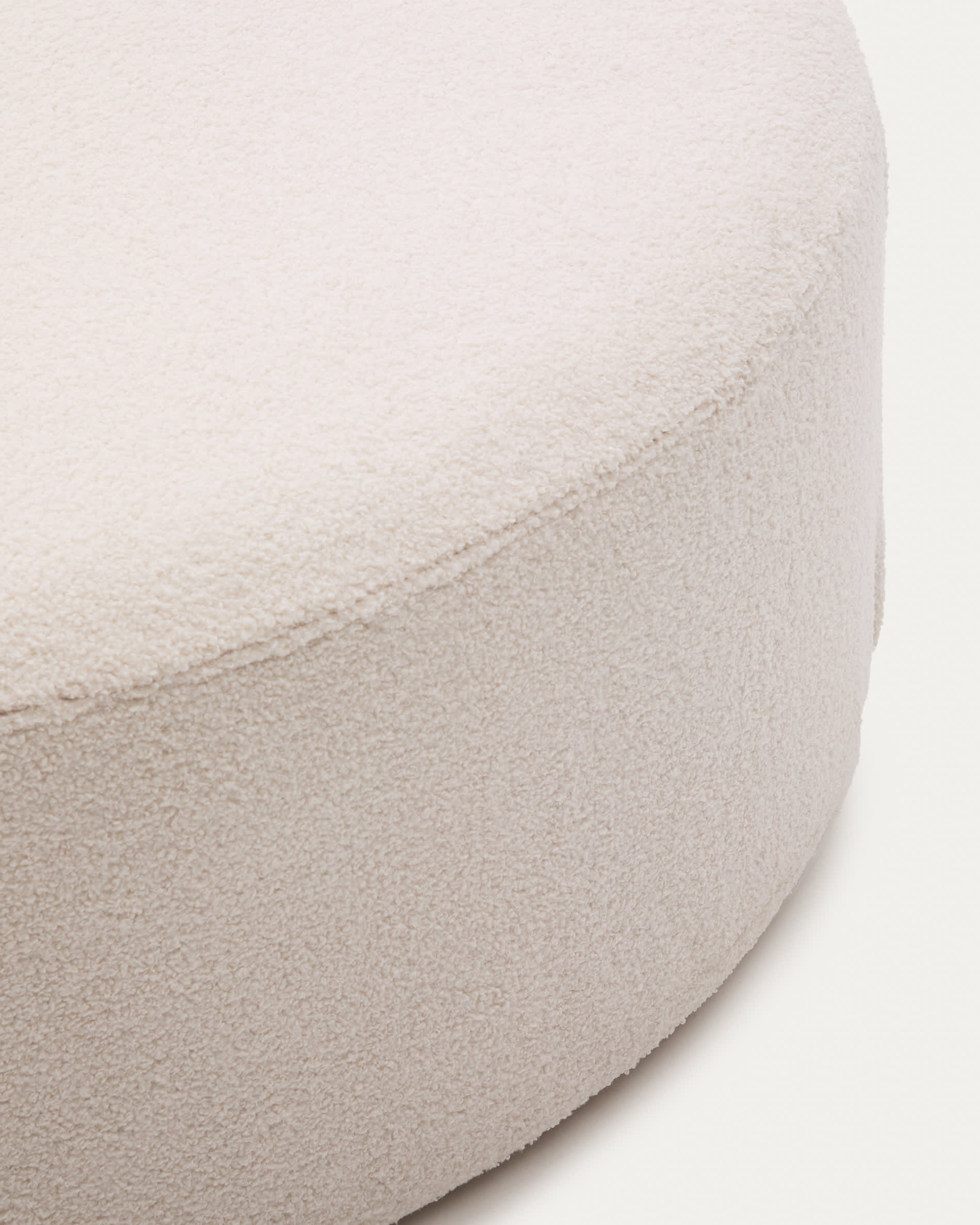 Kave Home Poef 'Kaeli' Bouclé, 120cm, kleur Ecru