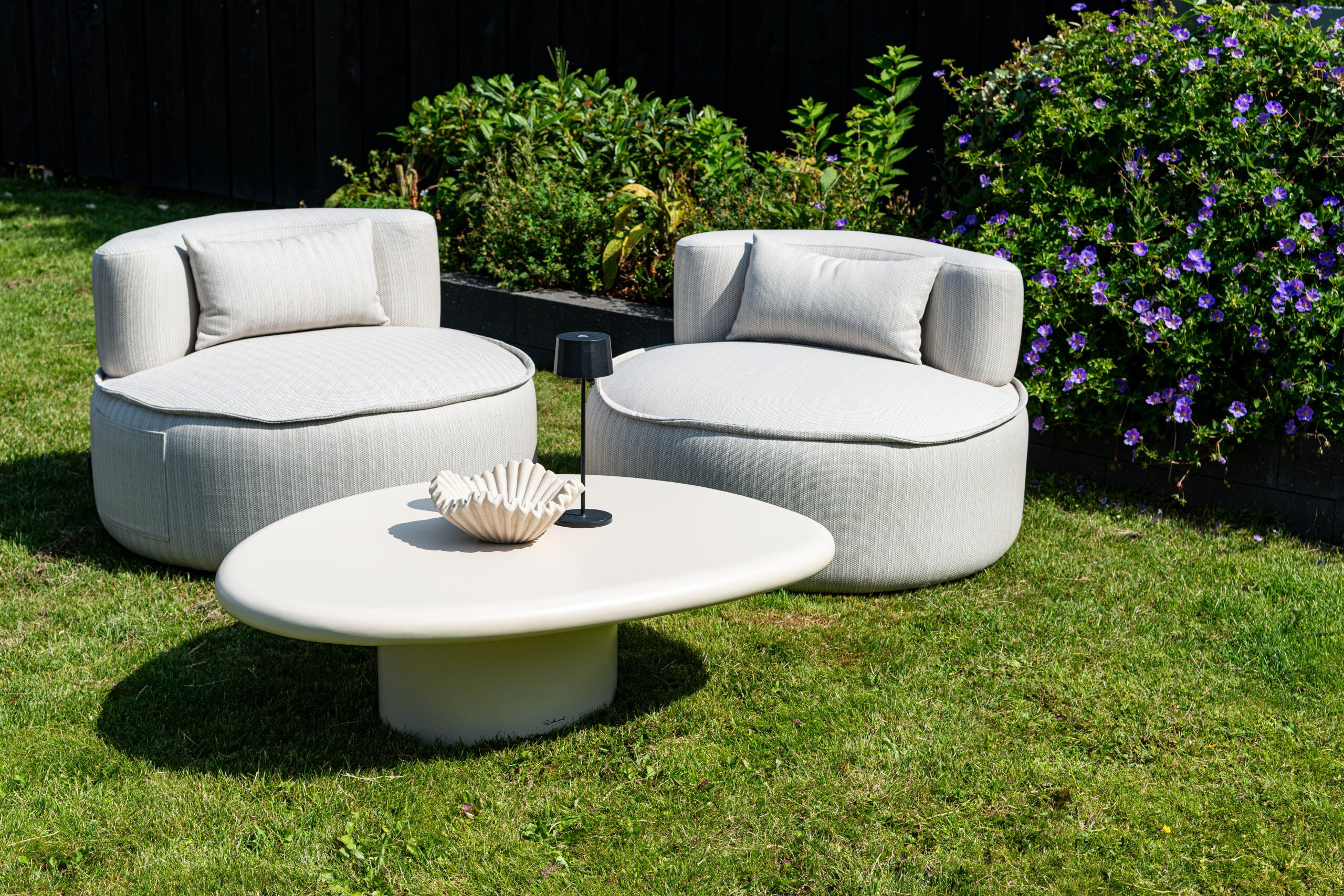 Richmond Outdoor Draaifauteuil 'Nammos' kleur Beige