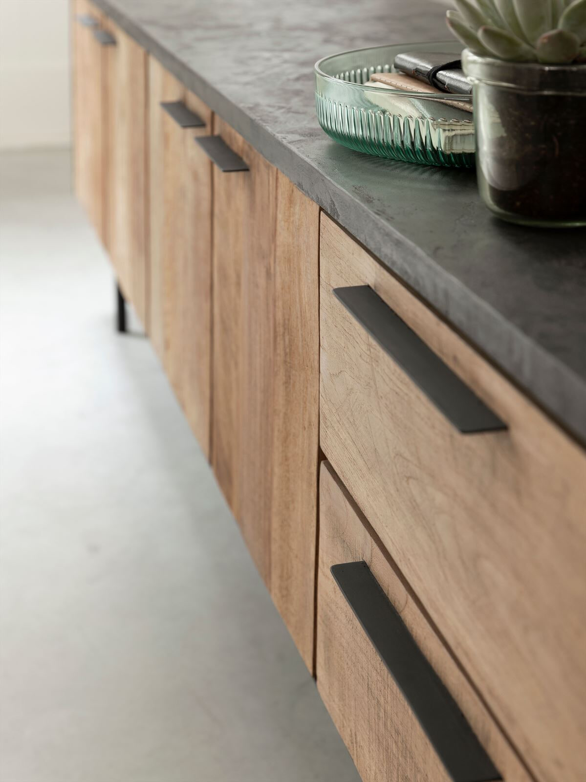 DTP Home TV-meubel 'Soho' Teakhout en betonlook, 230cm
