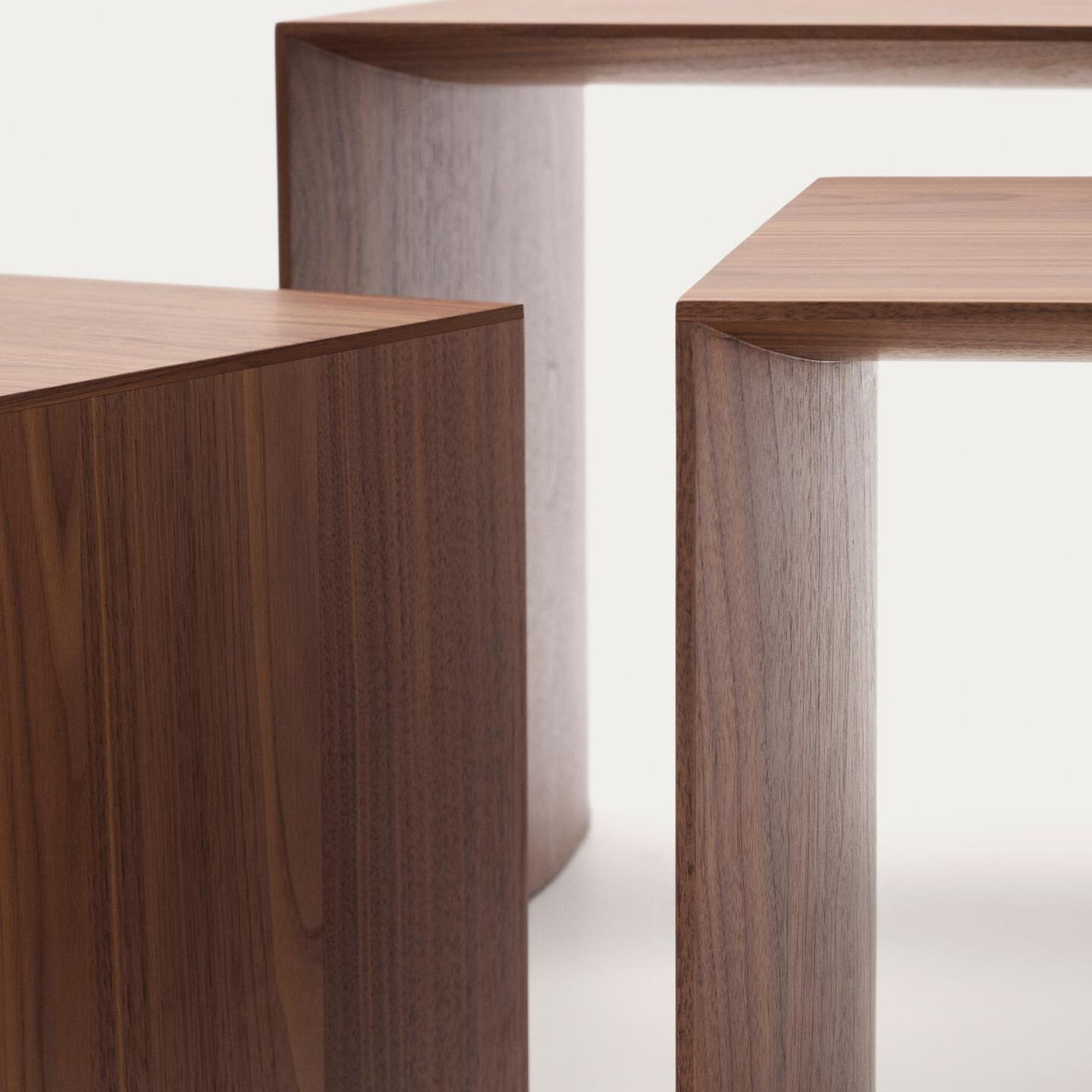 Kave Home Bijzettafel 'Litto' Walnoot, Set van 3 stuks, kleur Bruin