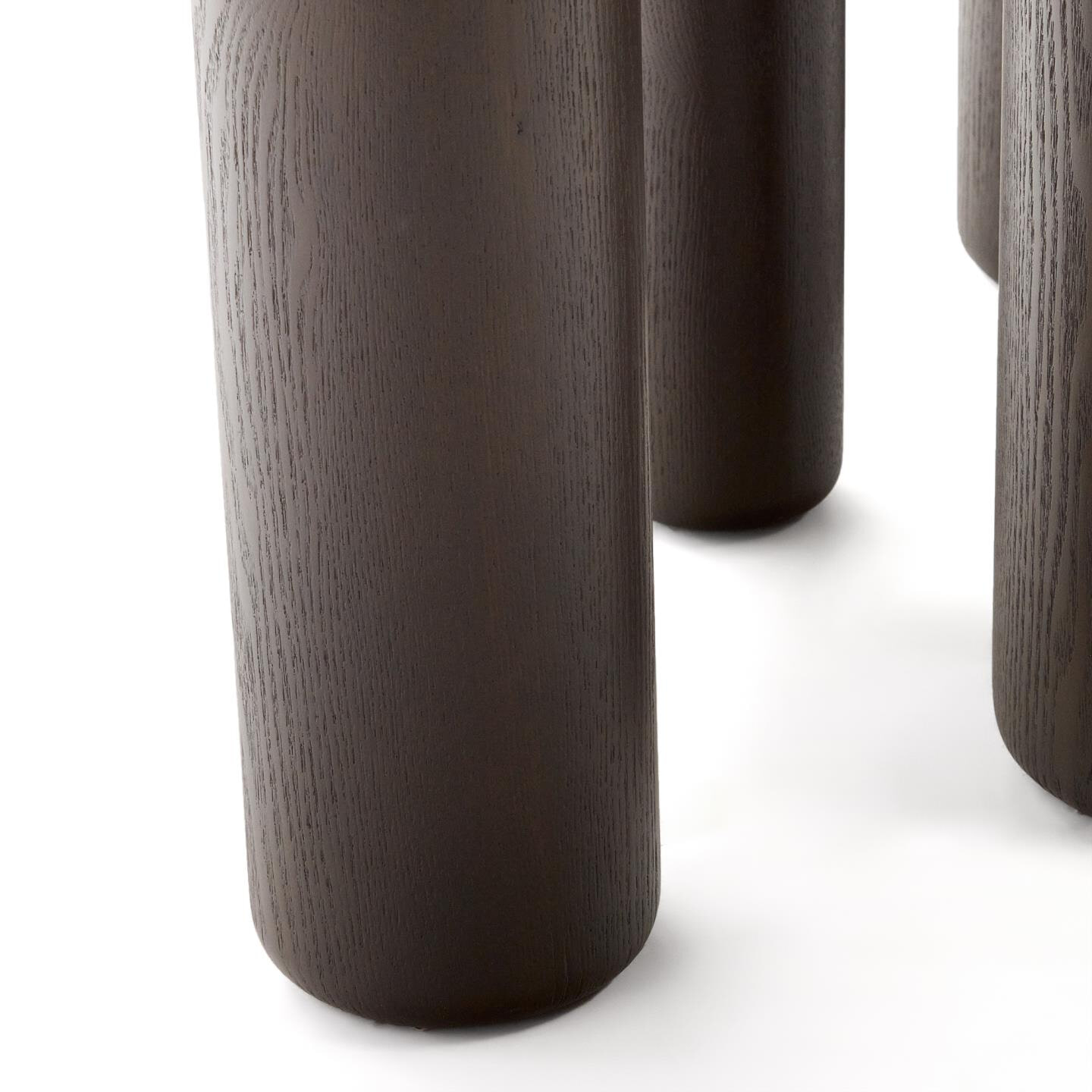 Kave Home Ovale Eettafel 'Mailen' Essenhout, 220 x 105cm, kleur Donkerbruin