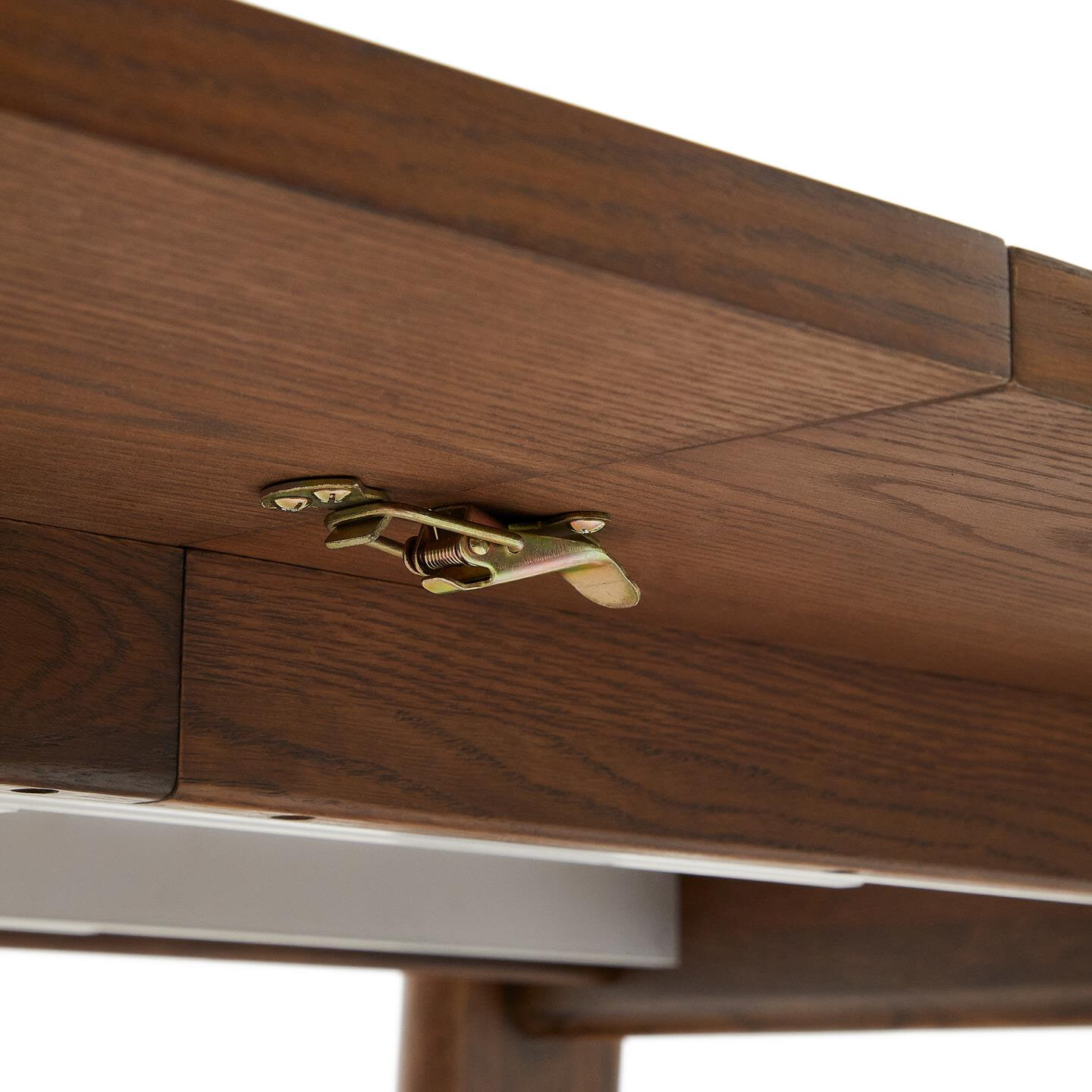 Kave Home Uitschuifbare Eettafel 'Arlen' Eiken, 200 - 250 x 95cm, kleur Walnoot