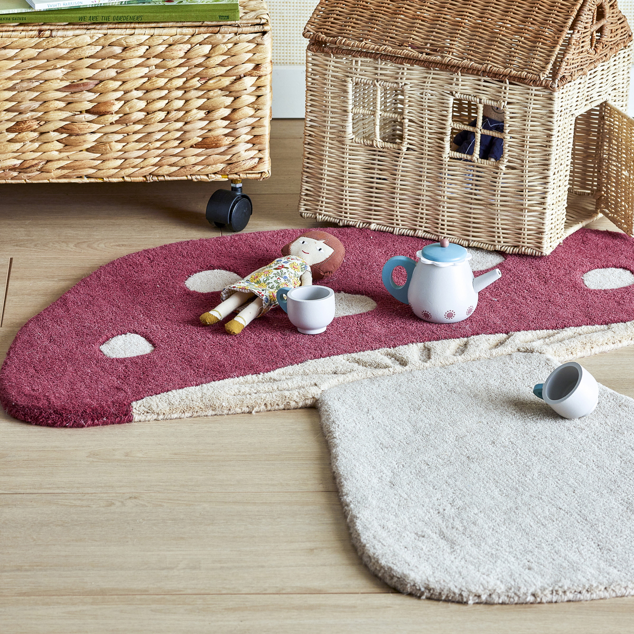Bloomingville MINI Vloerkleed Mushroom Paddenstoel, Wol, 90 x 85cm - Rood