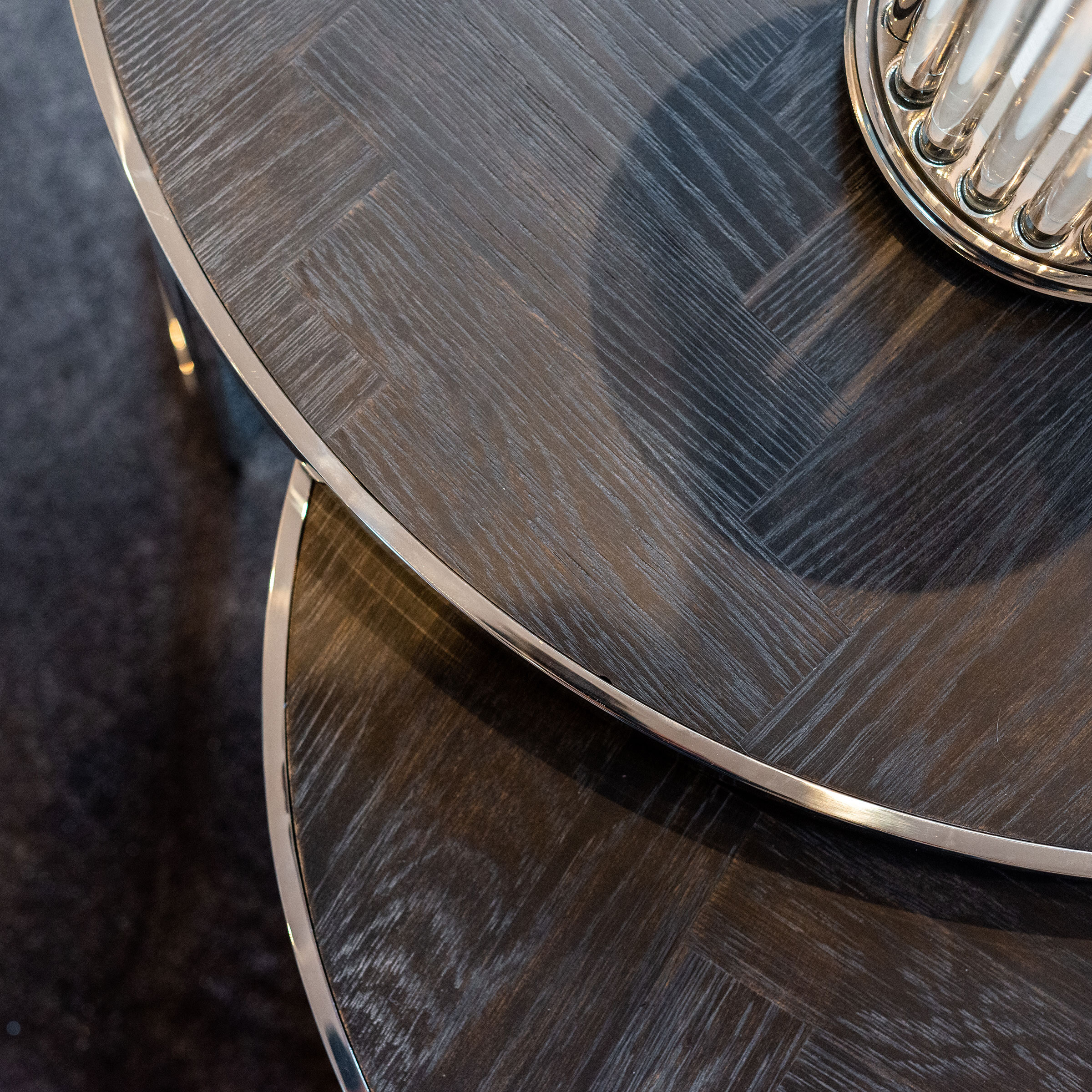 Richmond Salontafel 'Blackbone' Eikenhout en Staal, kleur Zwart en Zilver set van 2 stuks 