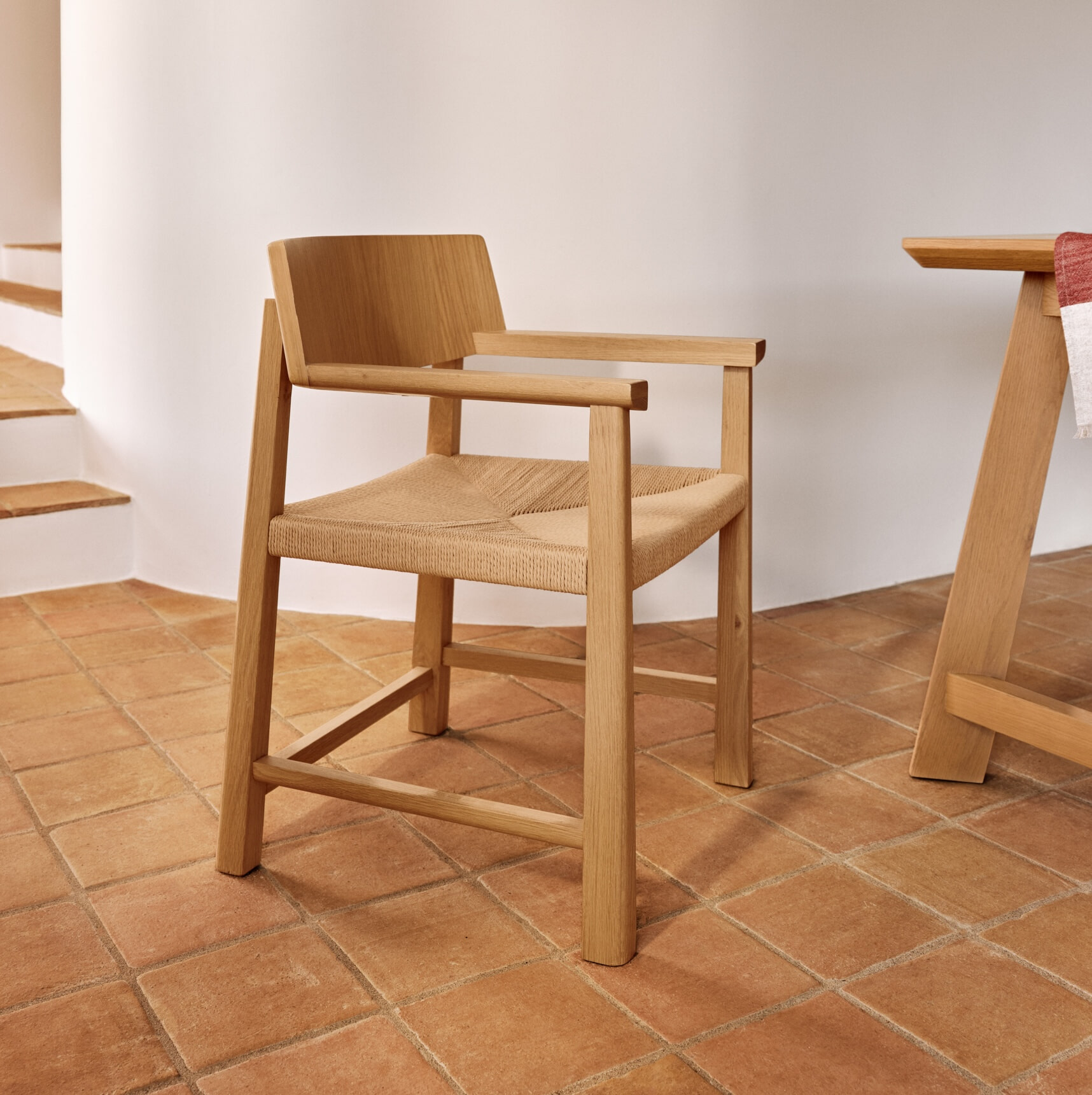 Kave Home Eetkamerstoel Idun Eikenhout en touw - Naturel