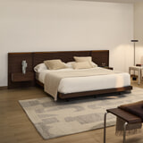 Kave Home Bed 'Norlen' Incl. hoofdbord met LED-verlichting en 2 nachtkastjes, Walnootfineer, 160 x 200cm