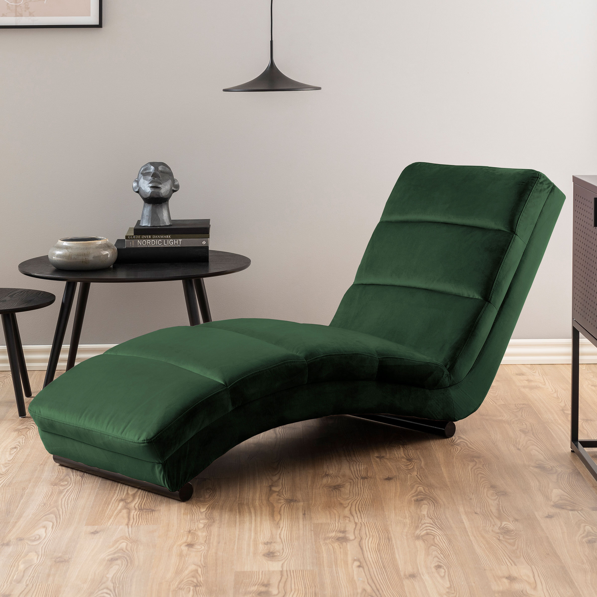 Bendt Relaxfauteuil 'Lauri' Velvet, kleur Forest Green Bendt Relaxfauteuil 'Lauri' Velvet, kleur Forest Green